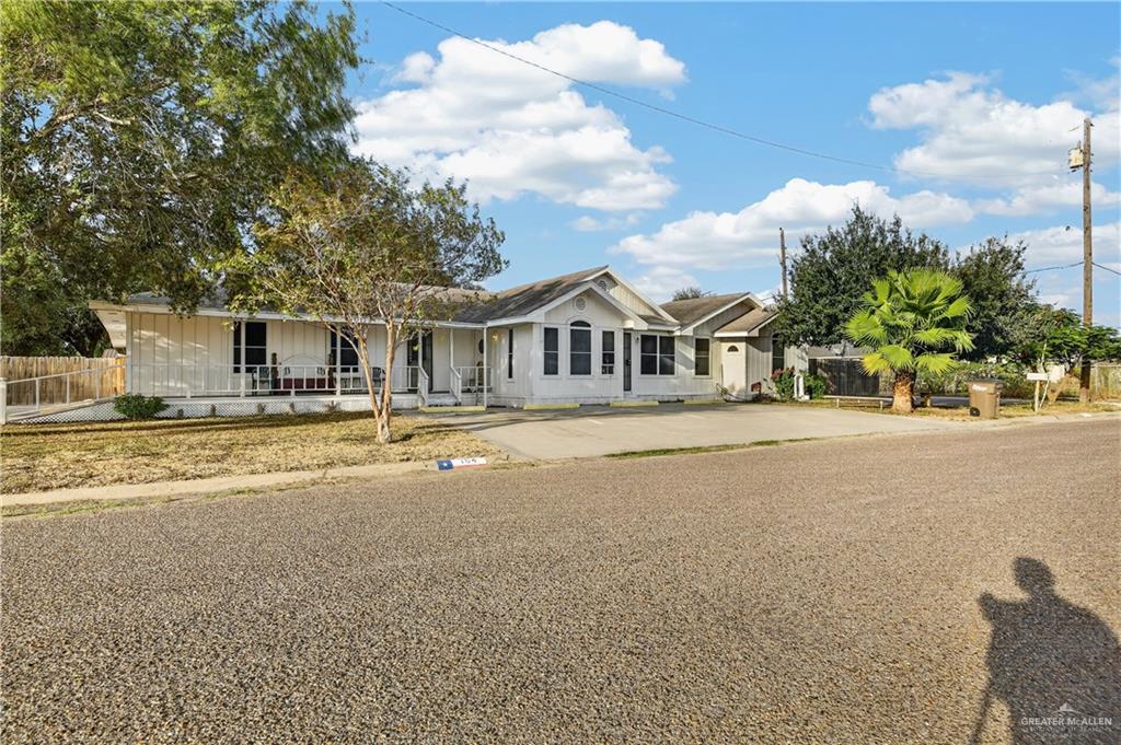 104 E Roberts Avenue, Donna, TX 78537 — photo 2