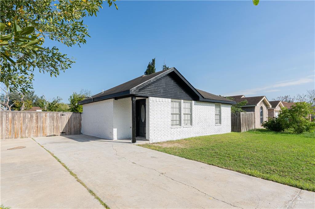 808 W Blue Jay Avenue — photo