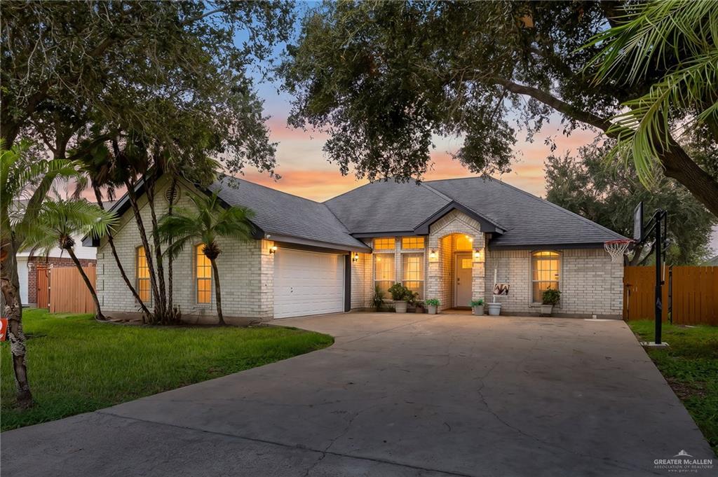 819 Quail Hollow Drive — photo