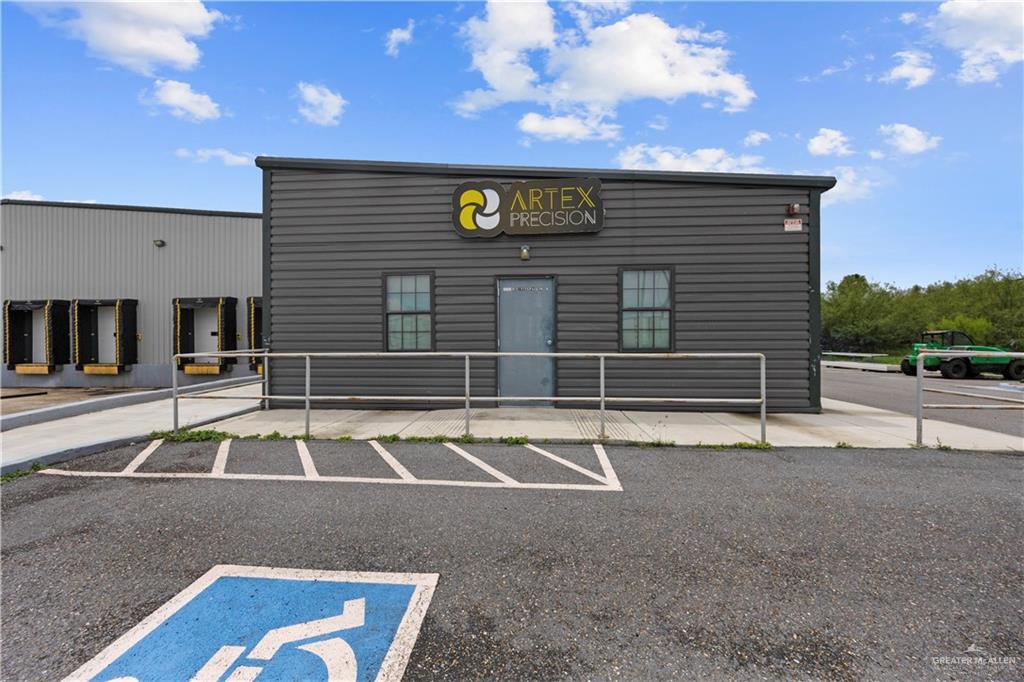 1404 Business Park Drive — photo