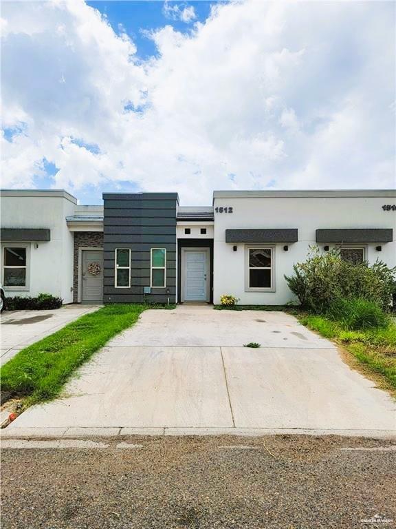1512 New Orleans Circle — photo