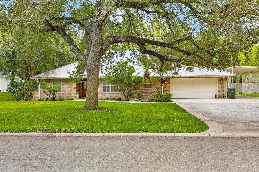 2114 Scout Lane — photo