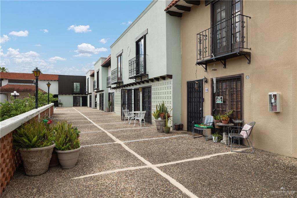 1418 Beech Avenue #10 — photo