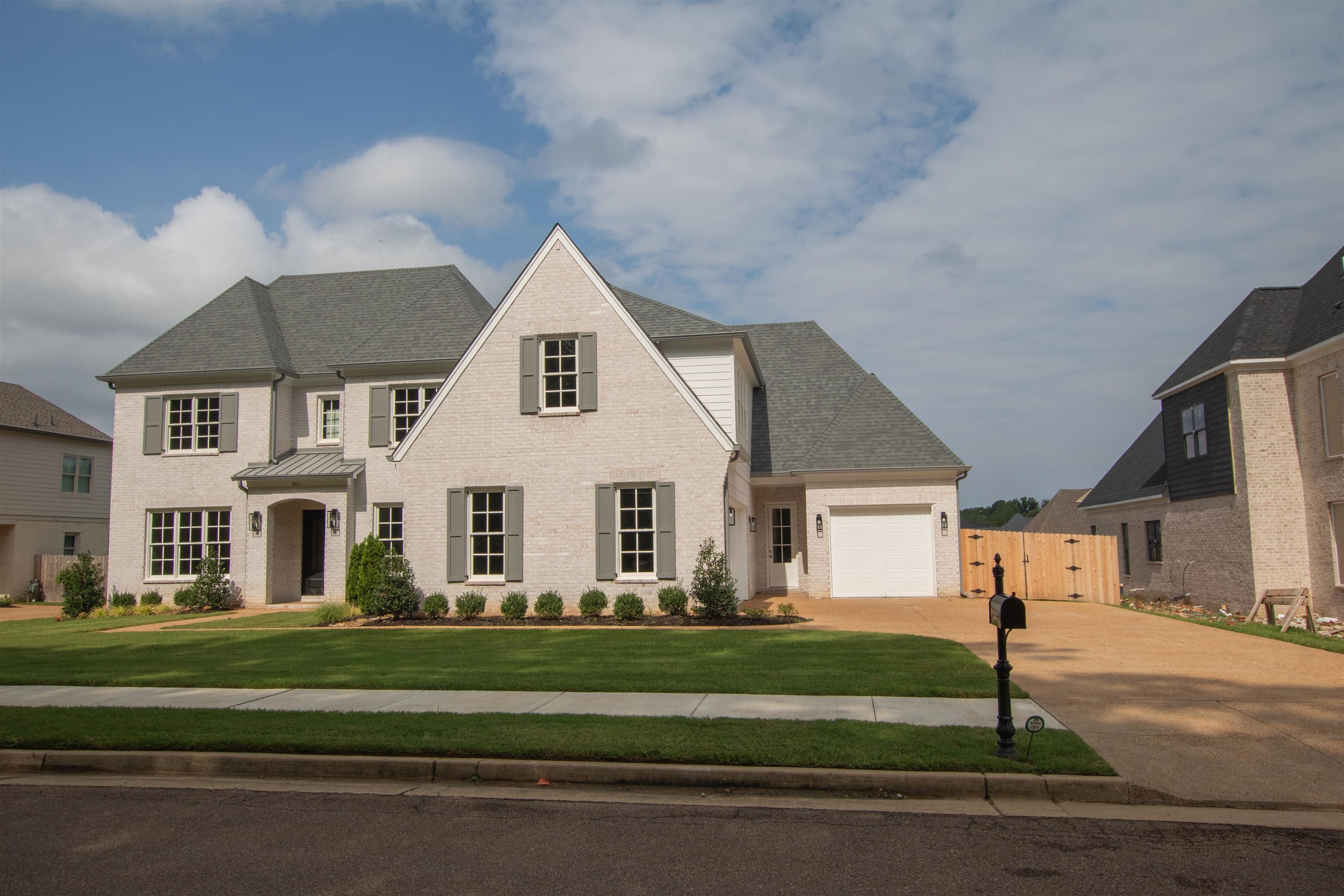 2611 Moore Rd — photo