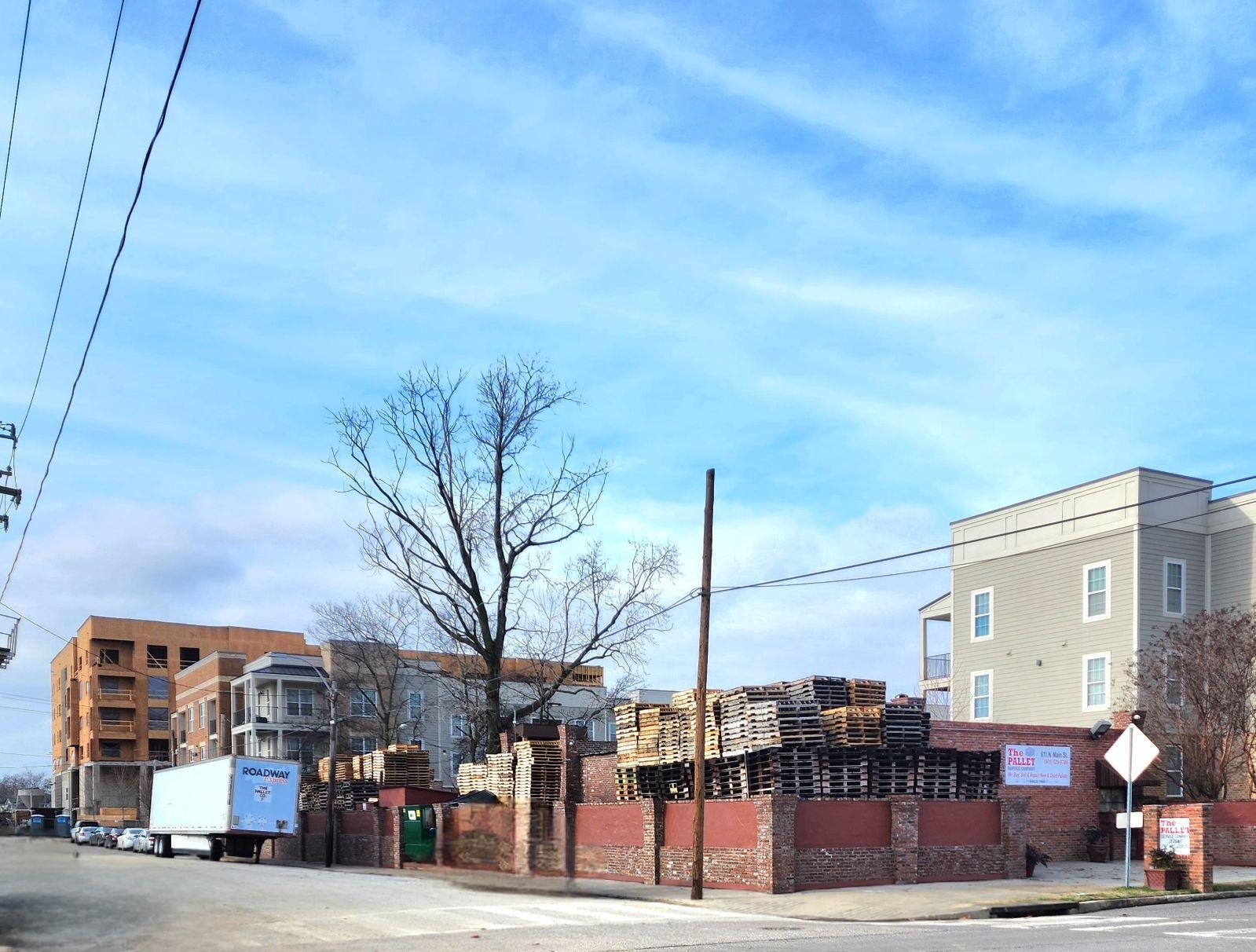 611 N Main St — photo