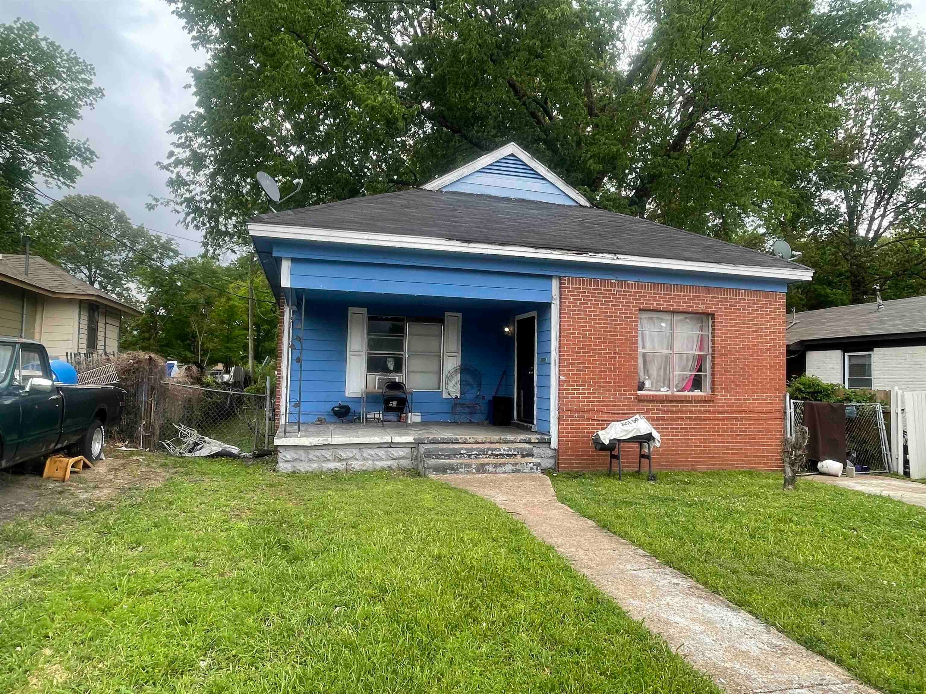 948 Pearce St — photo