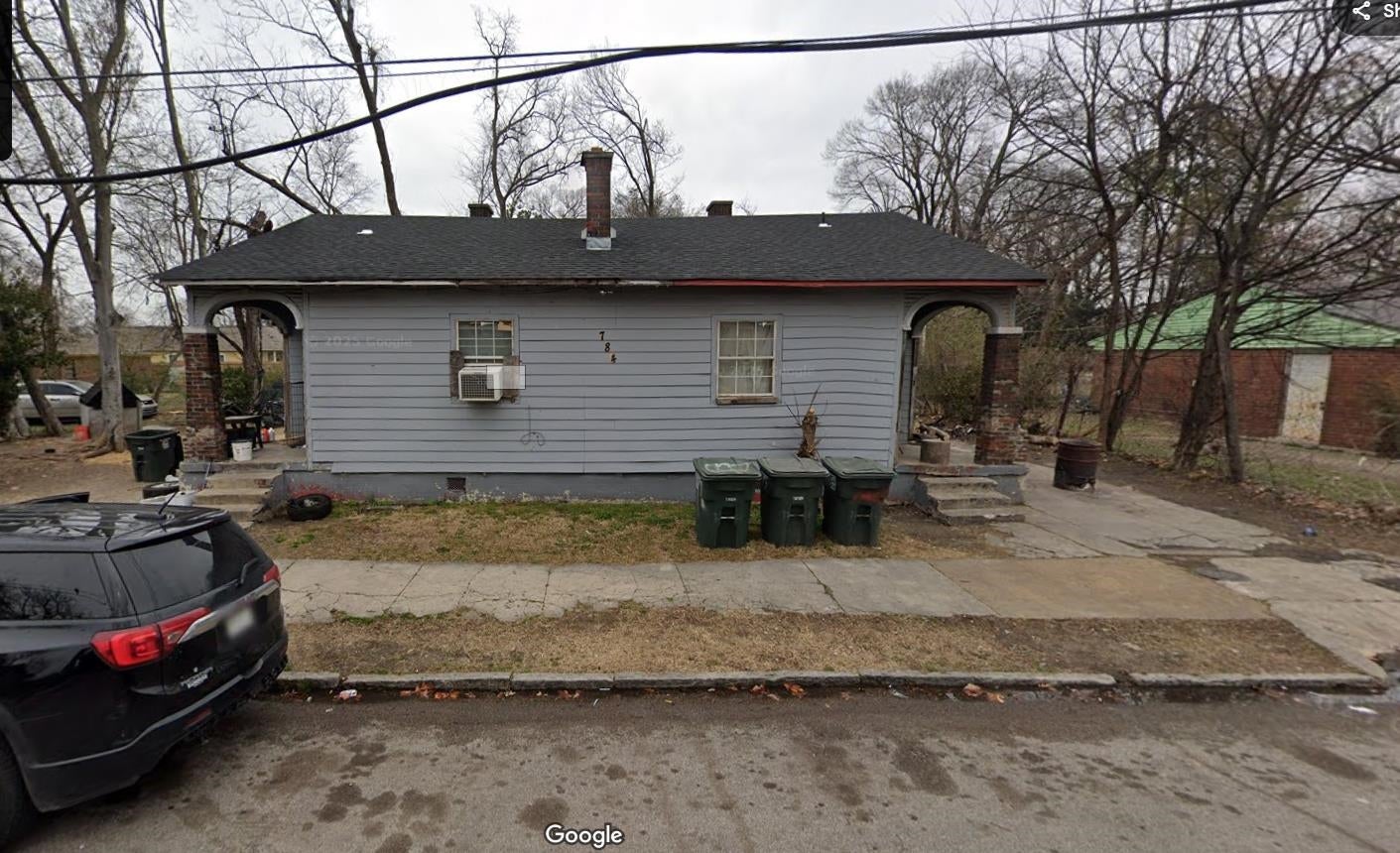 784 Looney Ave — photo