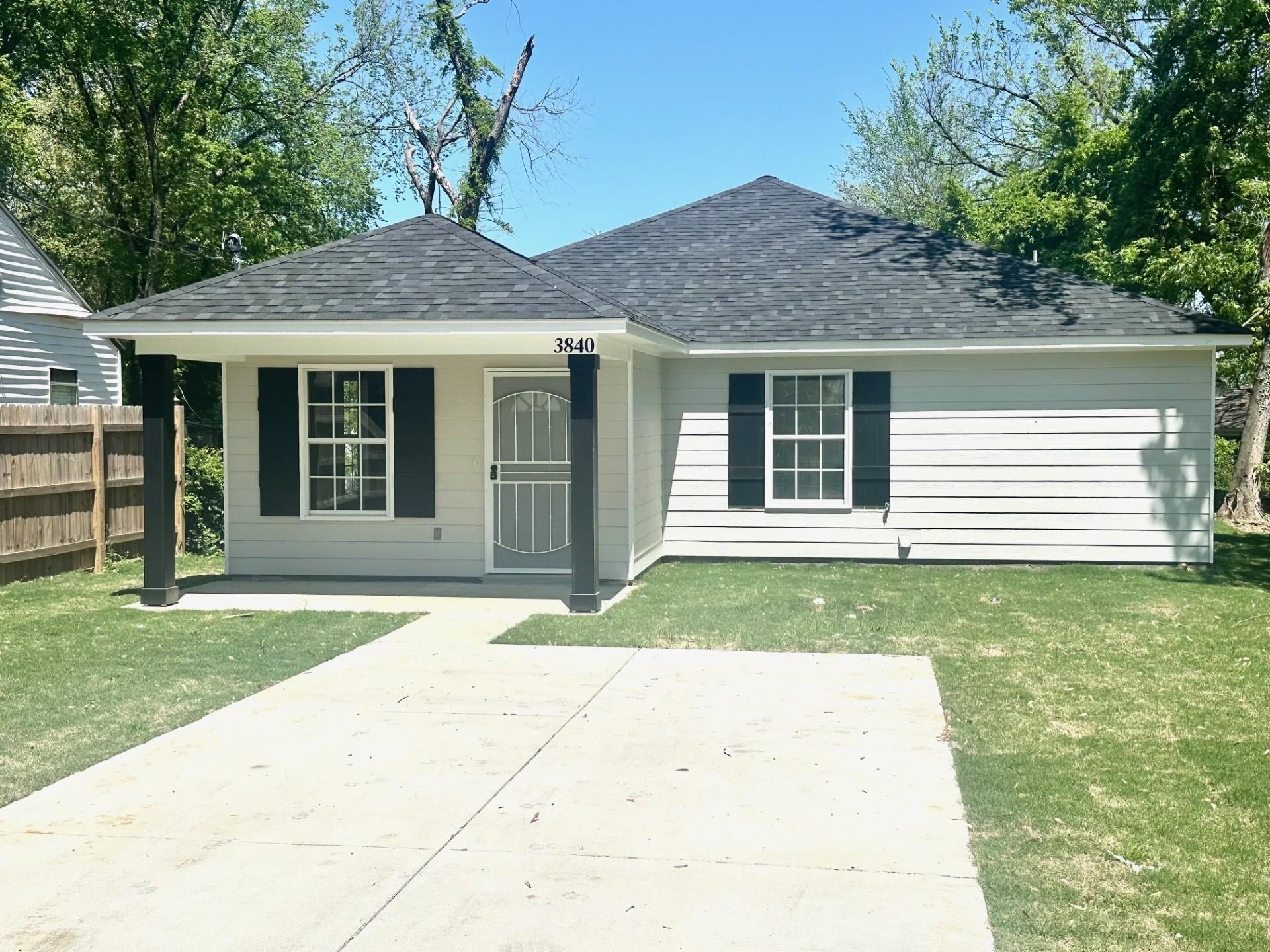 3758 Longfellow Rd — photo