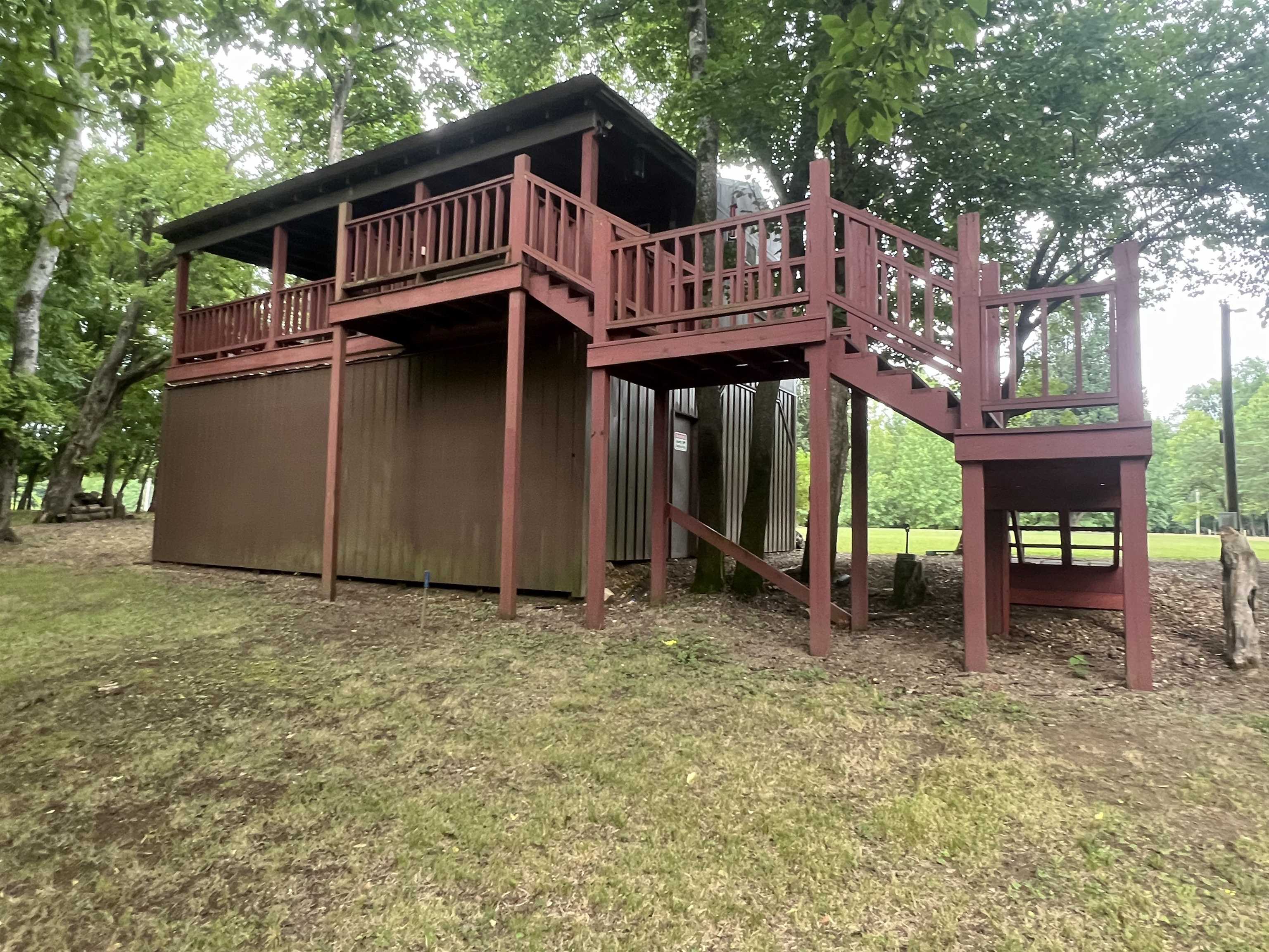 590 Towboat Ln — photo