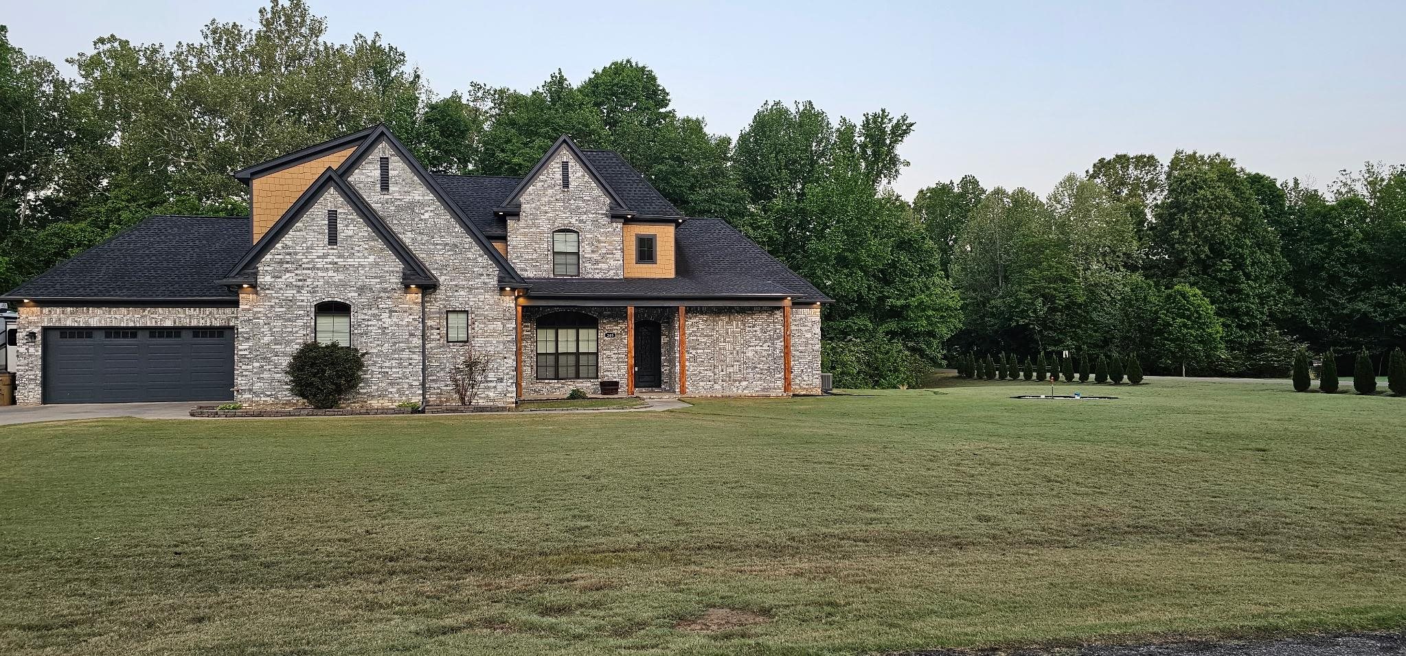 205 Hanover Dr — photo