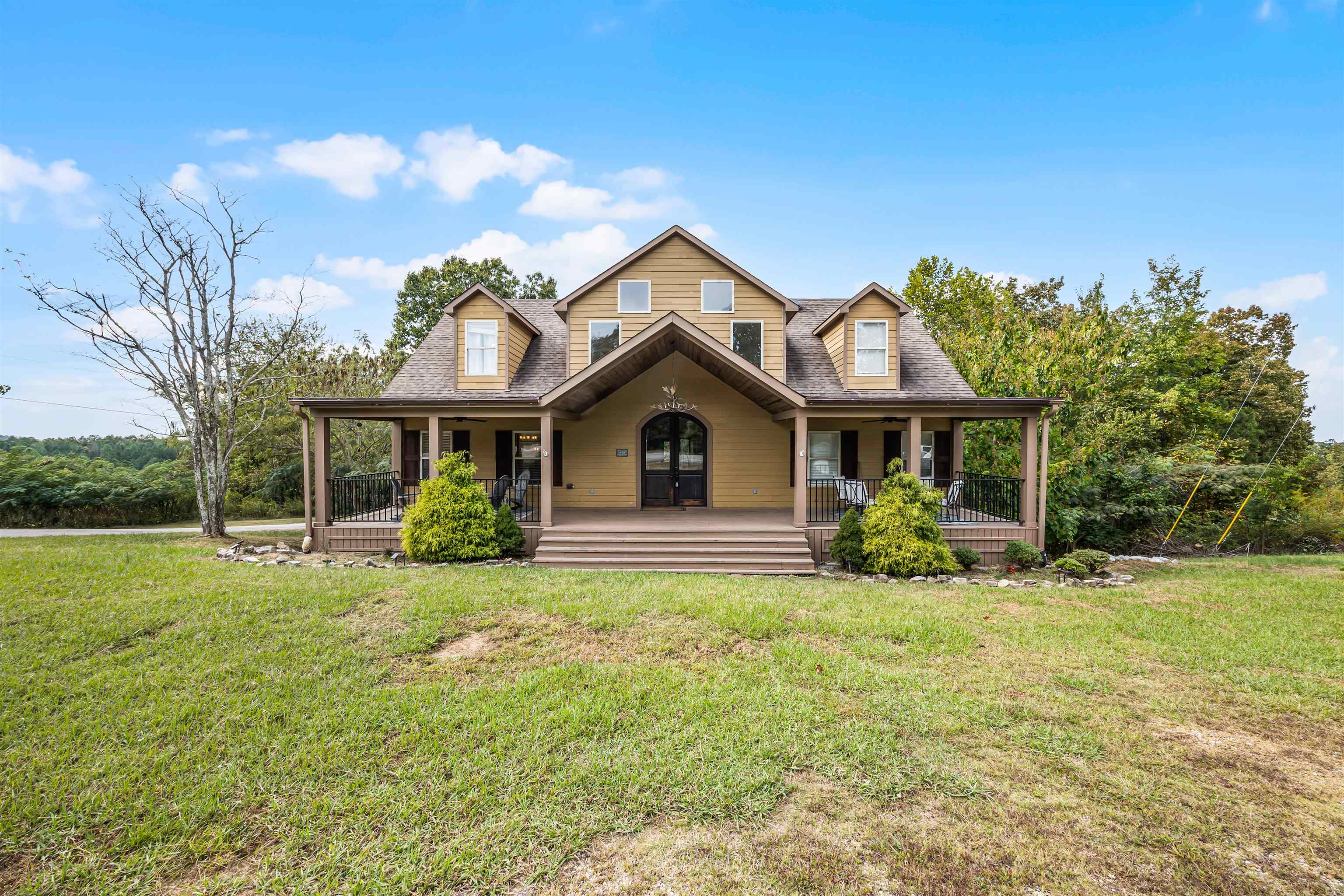 939 Eagle Point Rd — photo