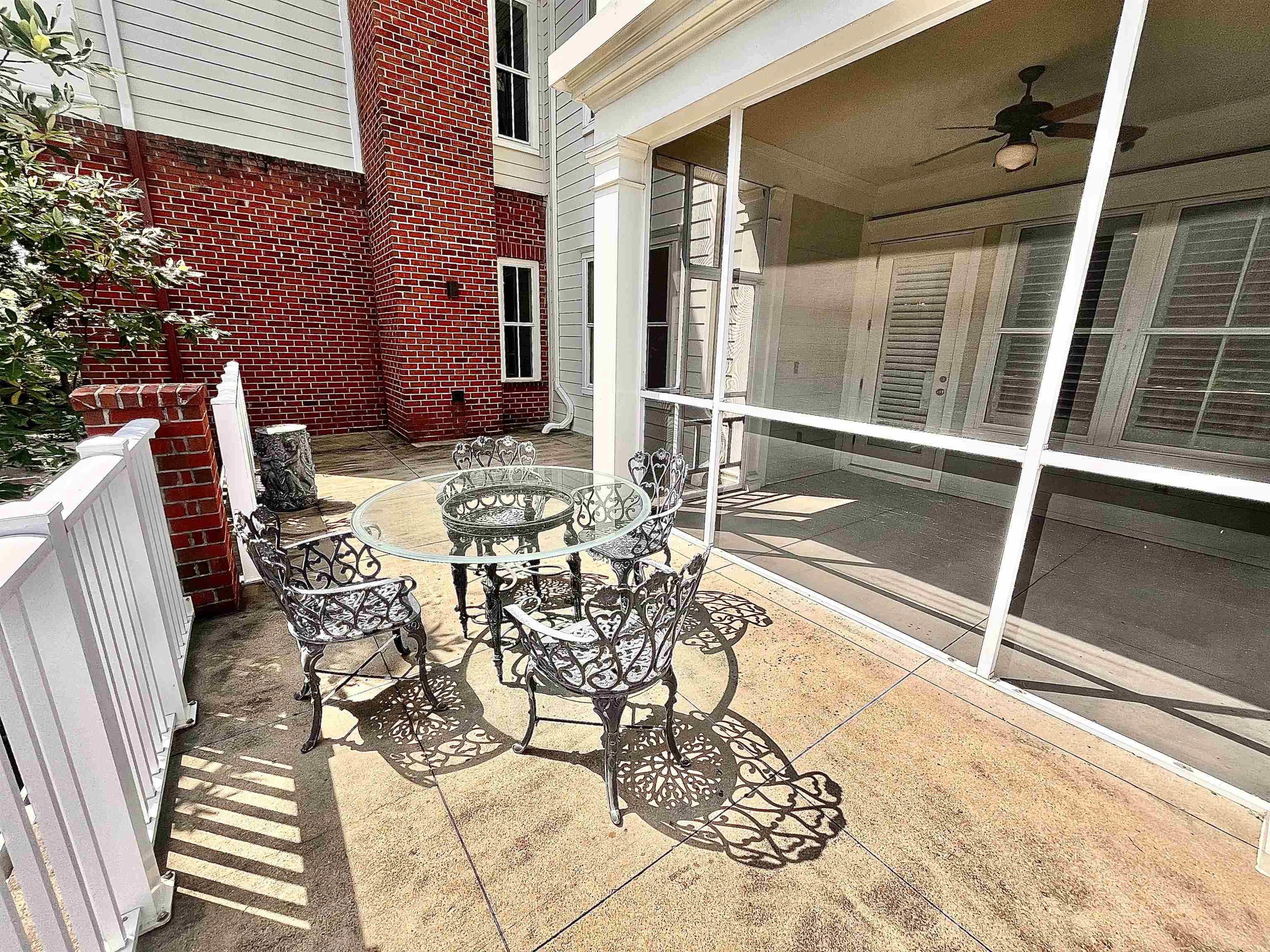 591 Lexington Club Ct — photo