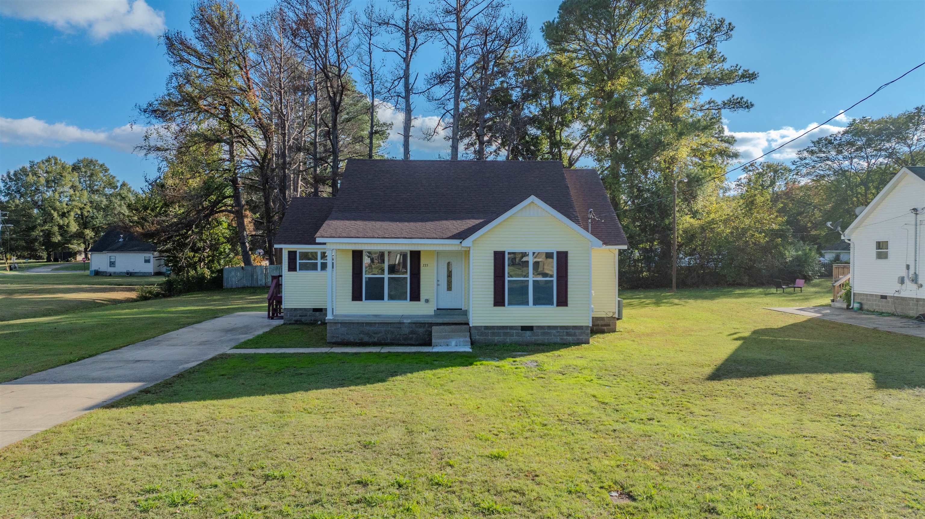 335 Marshall CV — photo