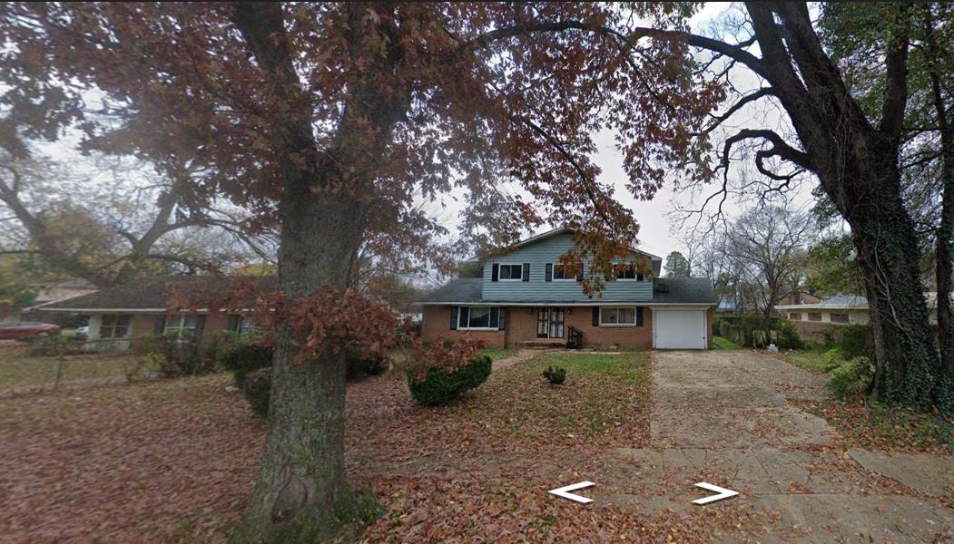 1443 S Parkway Ave E — photo