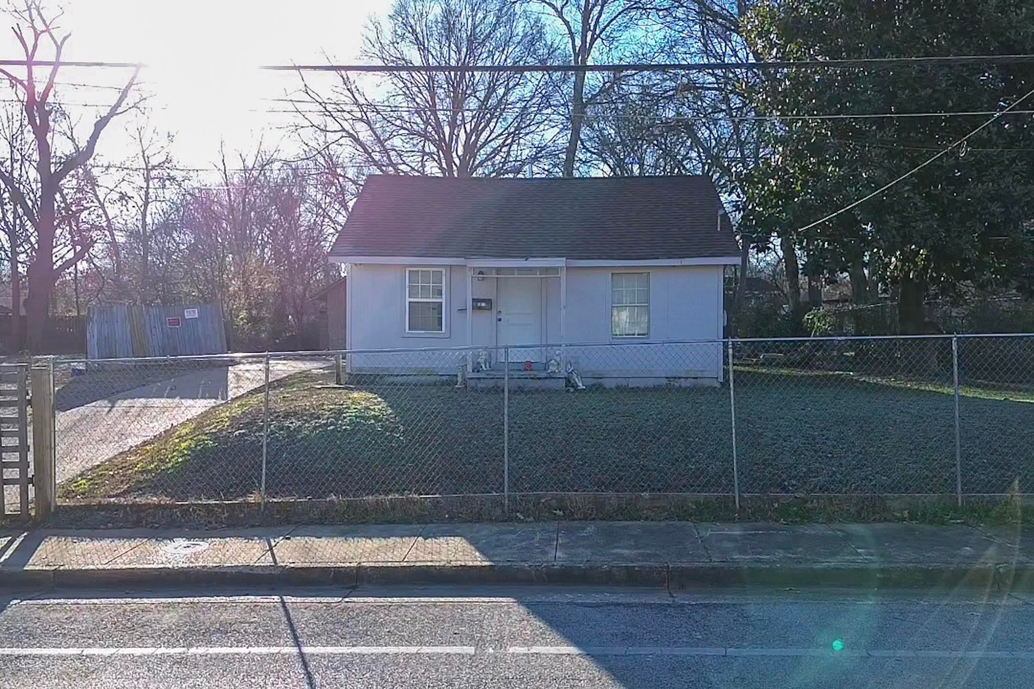 3817 Chelsea Ave — photo