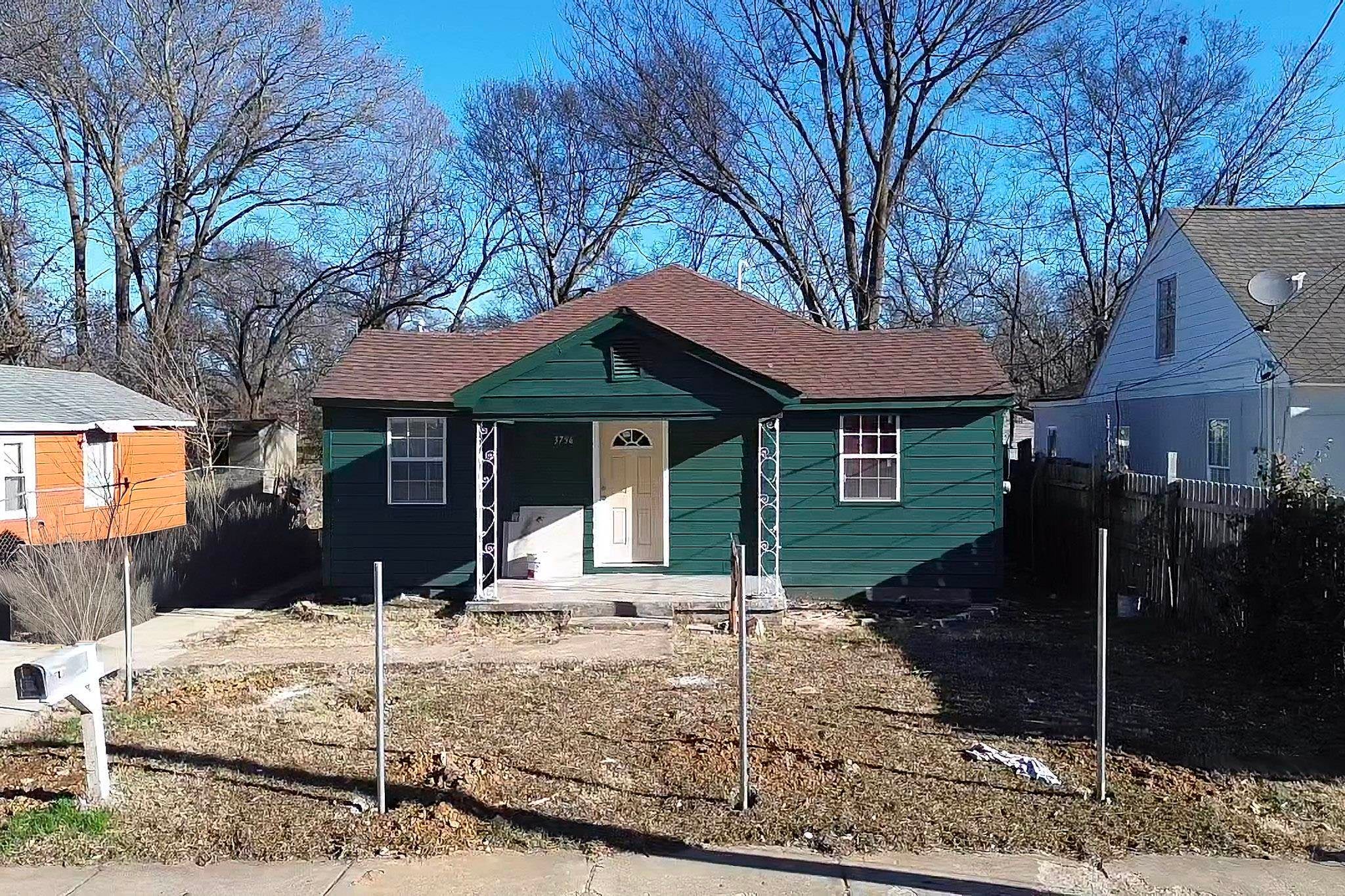 3796 Longfellow Rd — photo