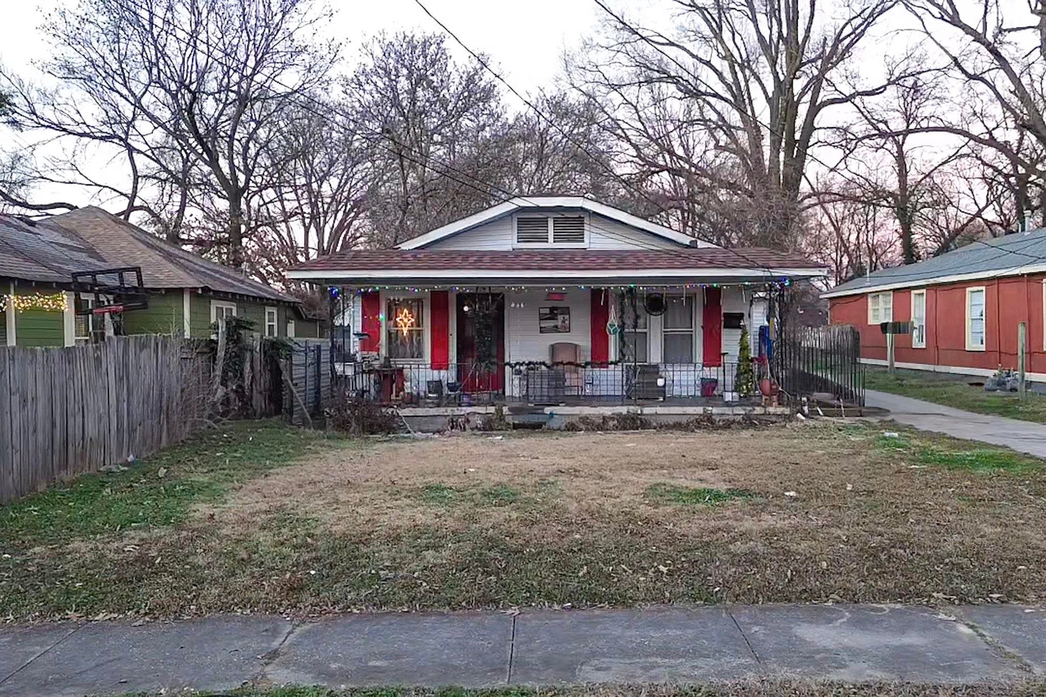3408 Powell Ave — photo