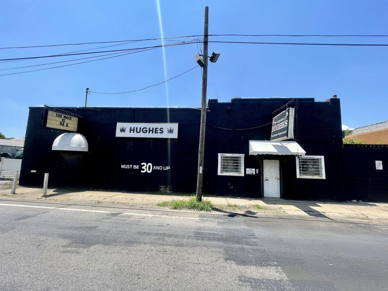 1217 Thomas St — photo