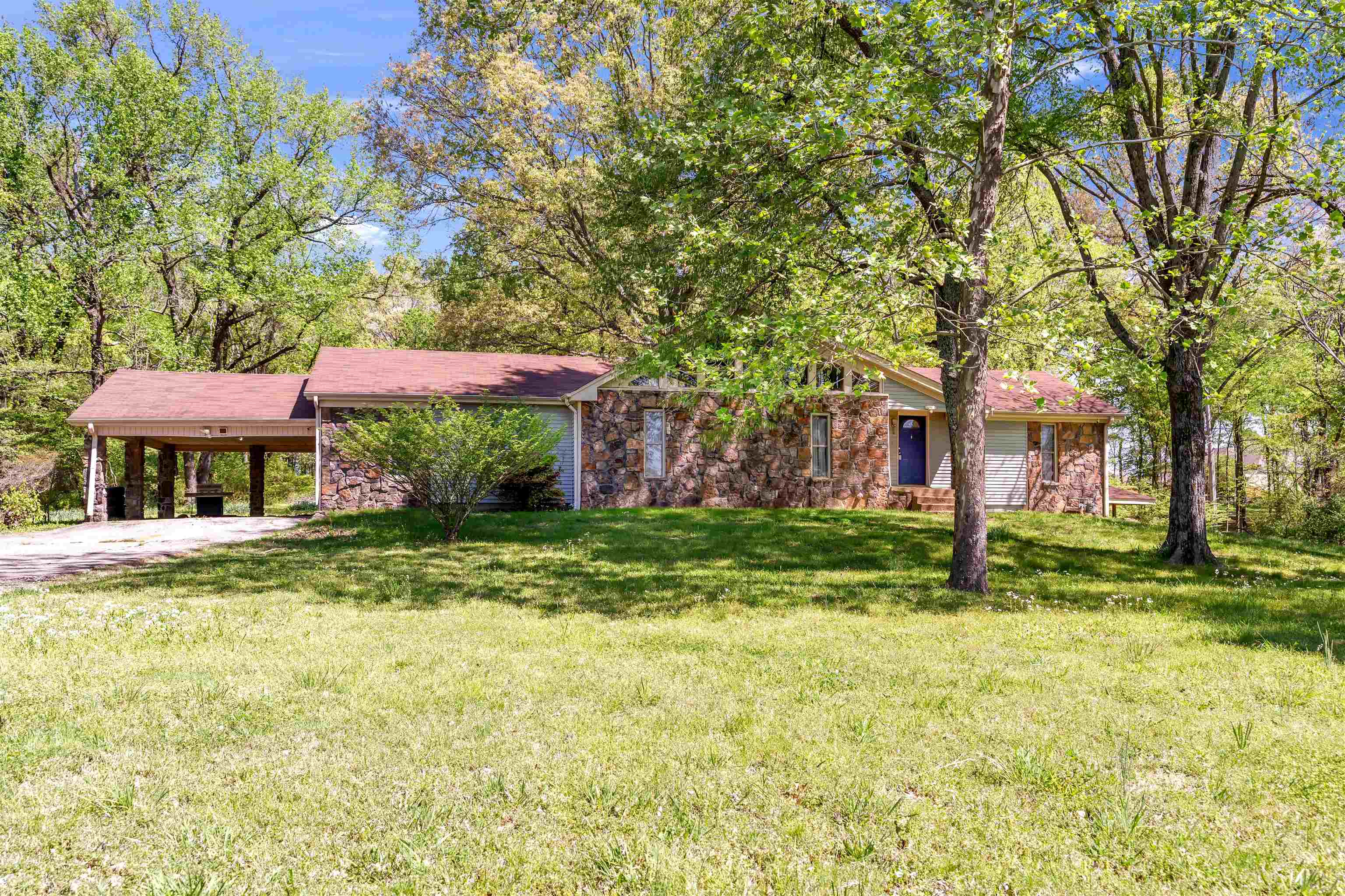 10320 Macon Rd — photo