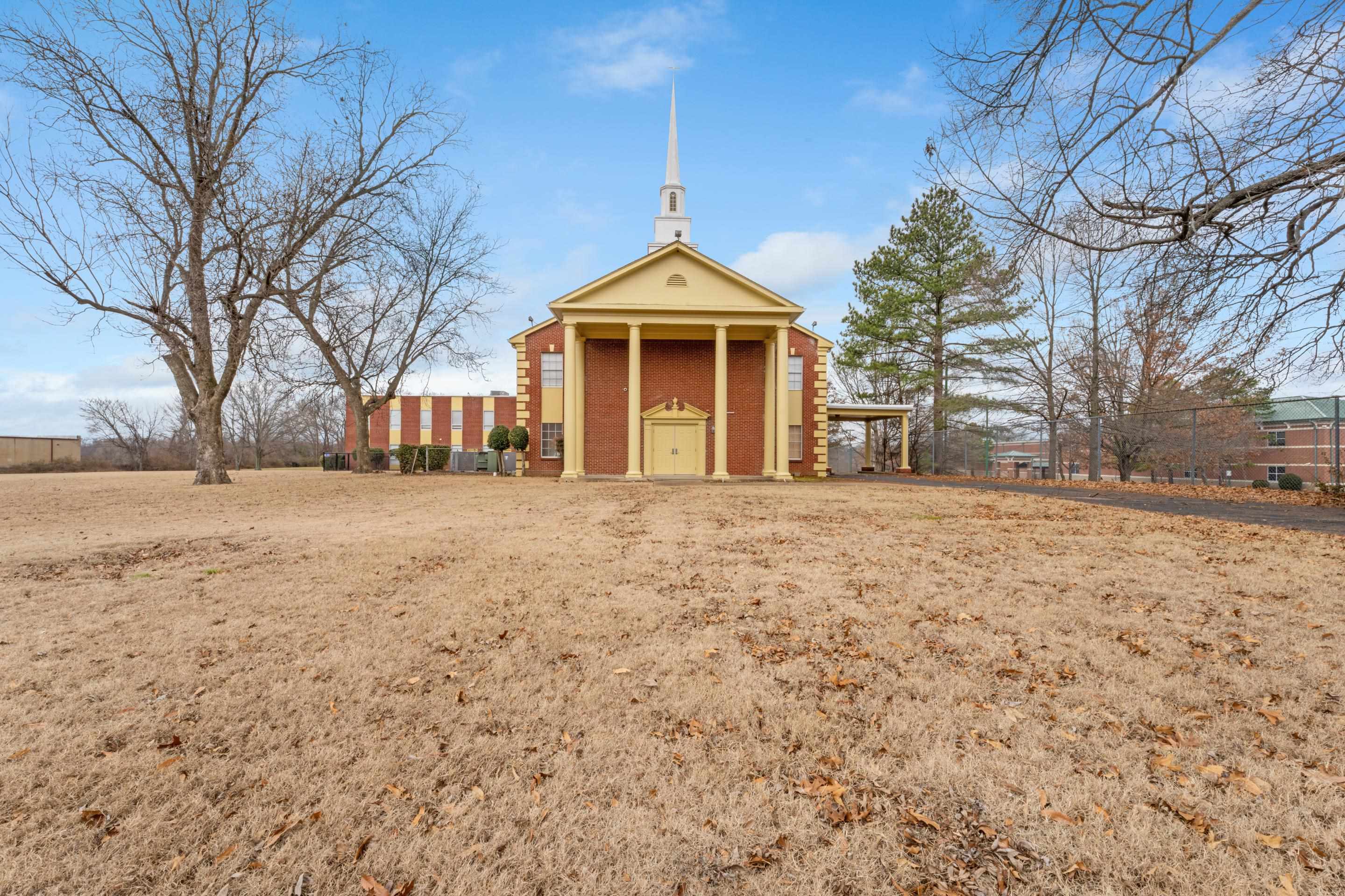 3411 Covington Pike Rd — photo