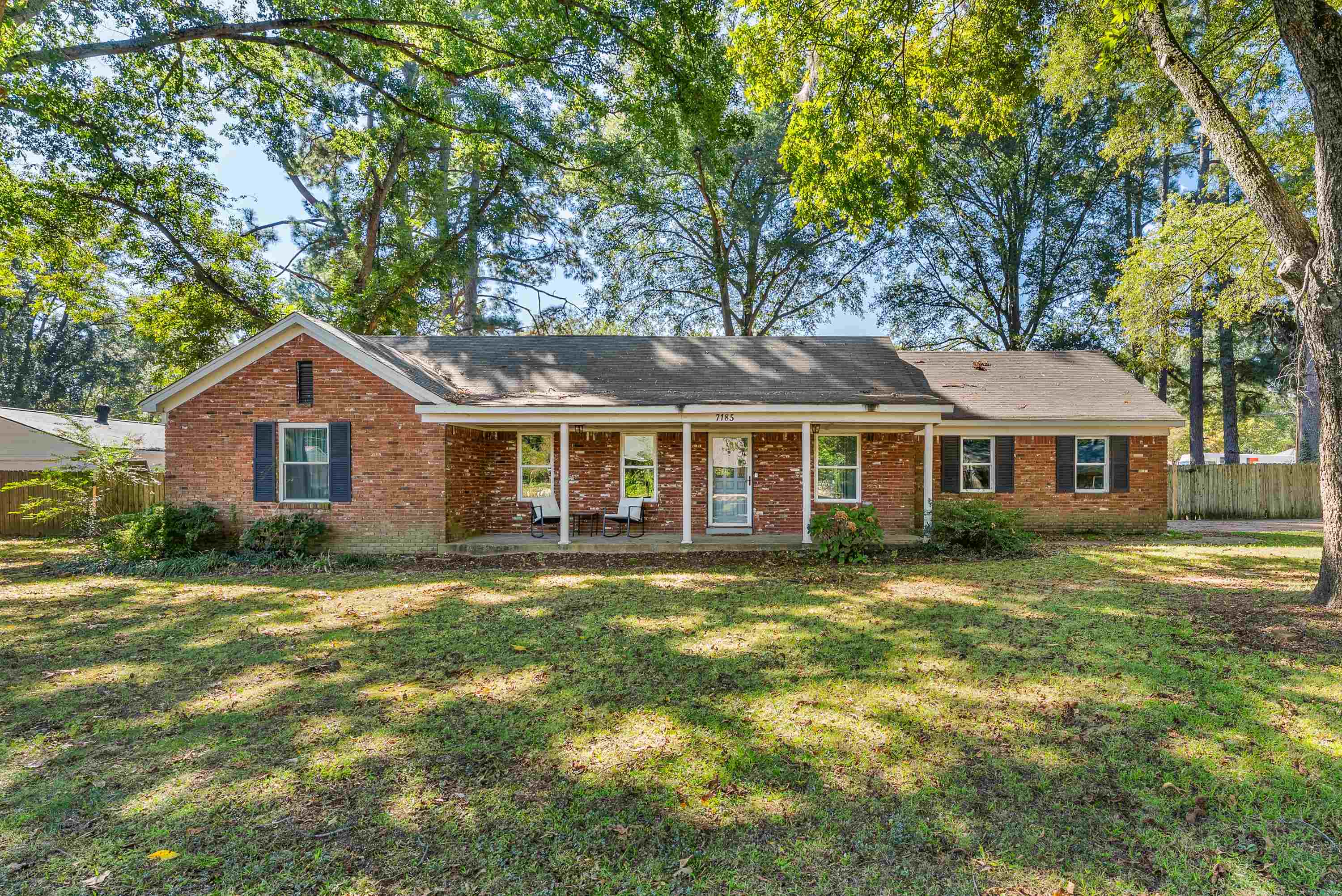 7185 Deerfield Rd — photo