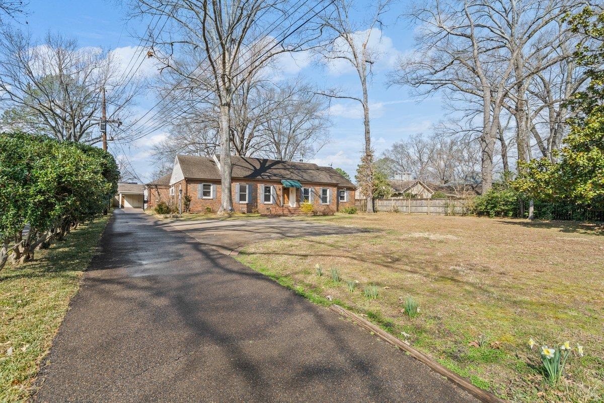 353 Colonial Rd, Memphis, TN 38117 — photo 3