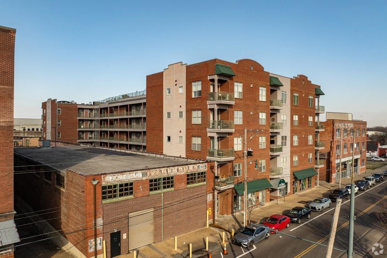 510 W City House Ct W 205 — photo