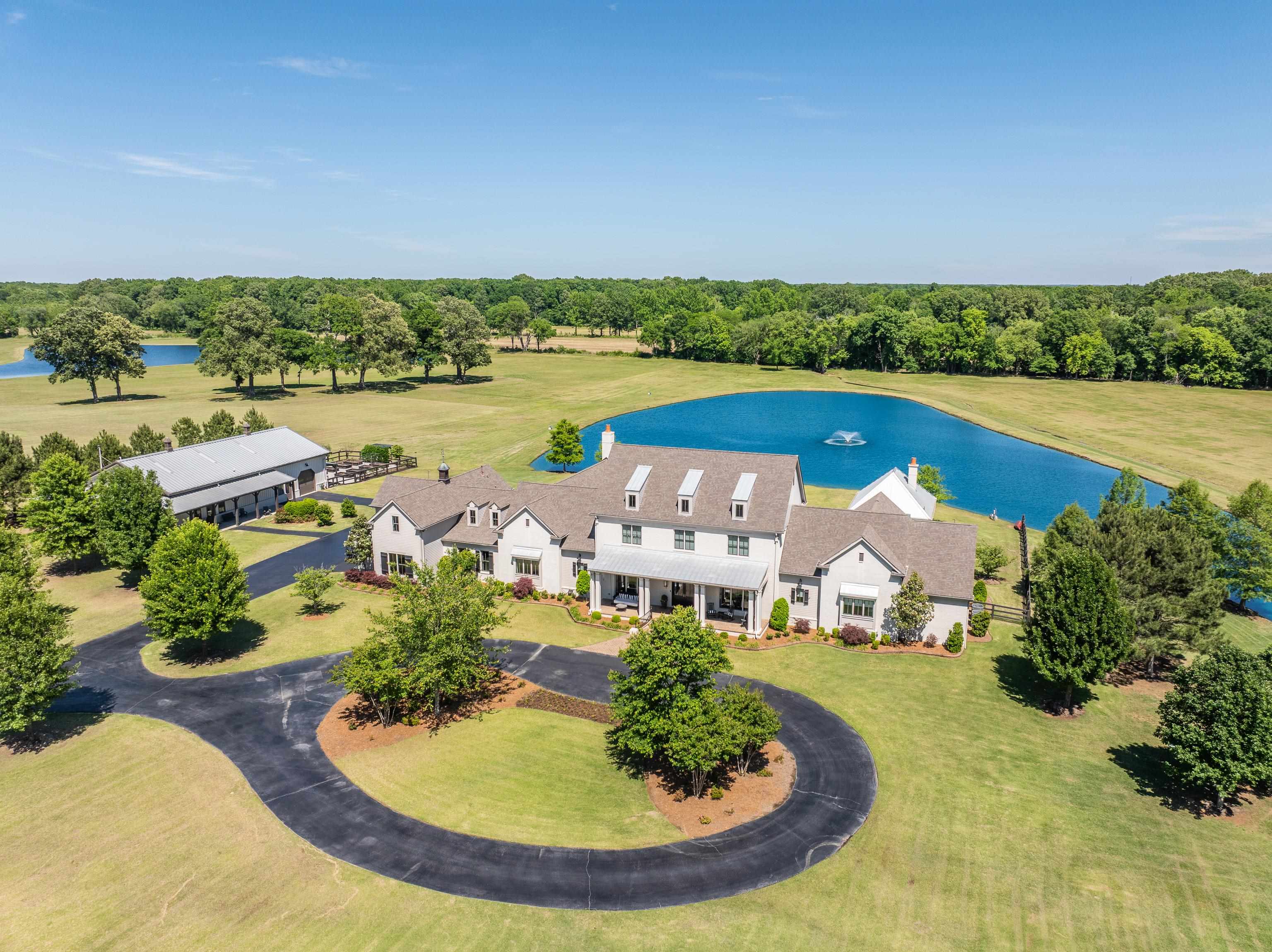770 Ballard Rd — photo