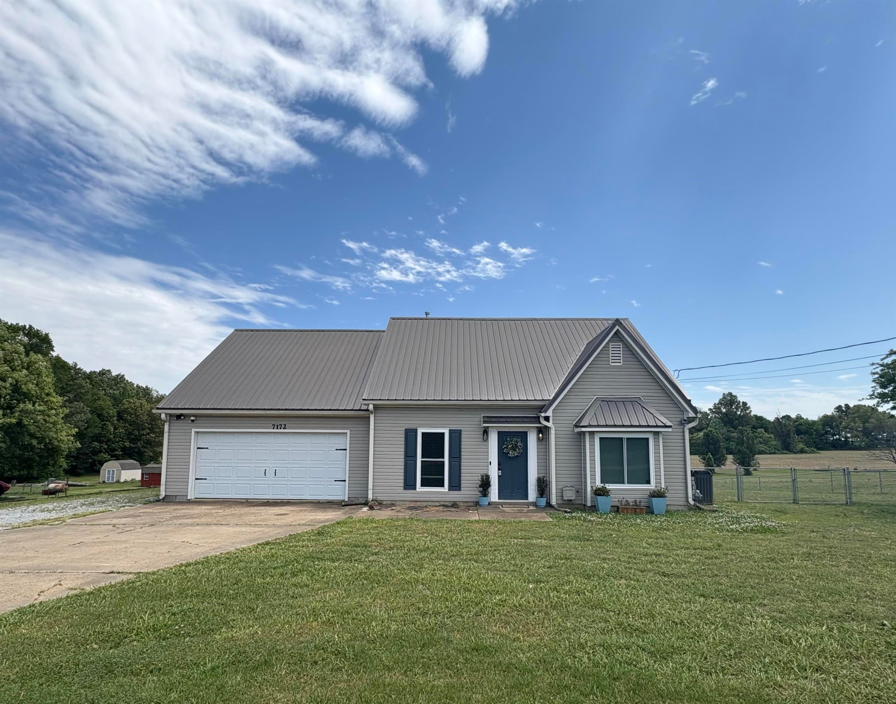 7172 Mt Carmel Rd — photo
