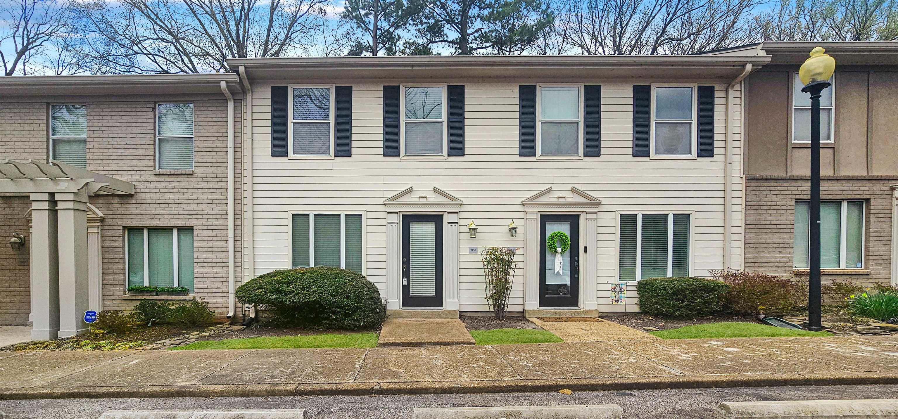 7455 Germantown Sq — photo