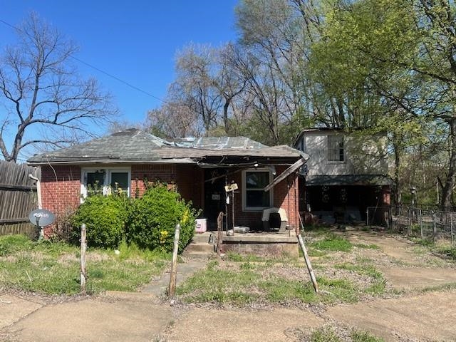 126 Lucy Ave — photo
