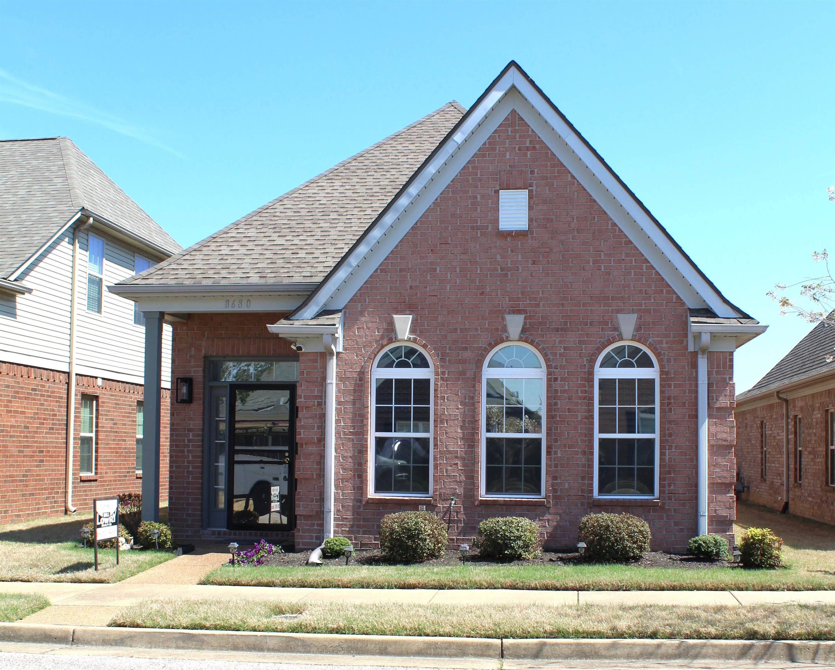 8680 Watercrest Dr — photo