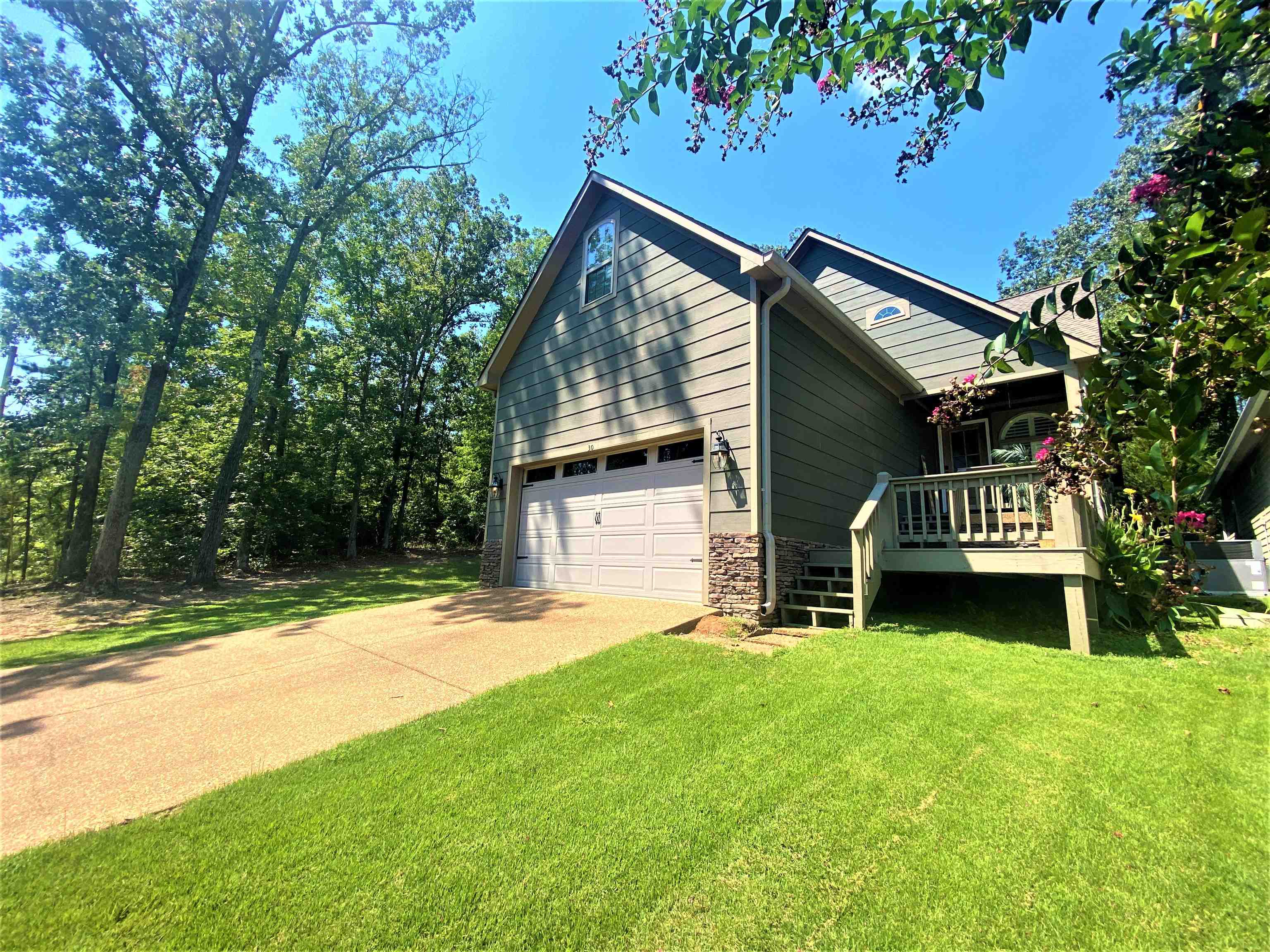 30 Masters Ct — photo