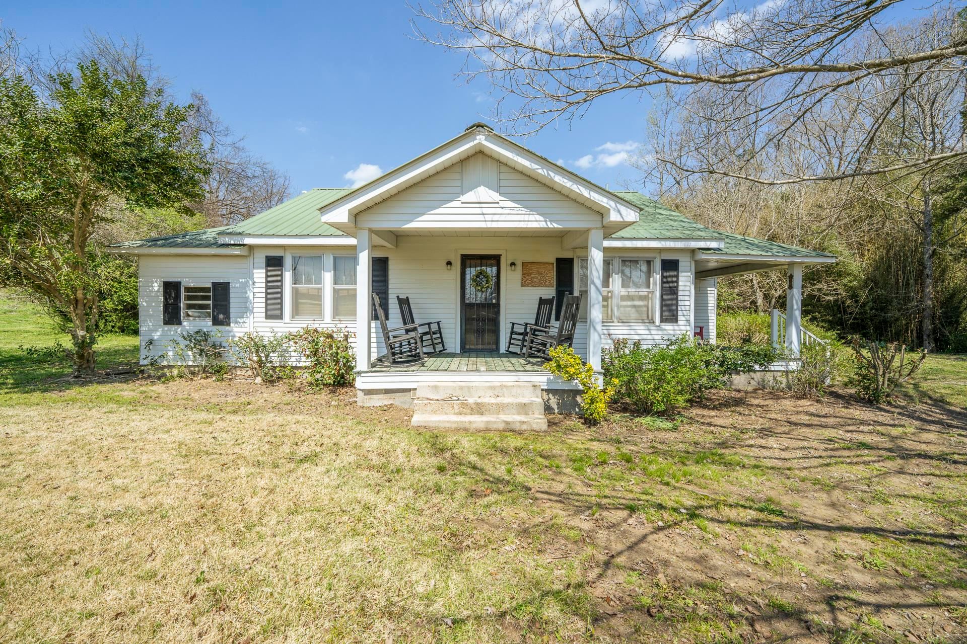 2423 Hardin Creek Rd — photo