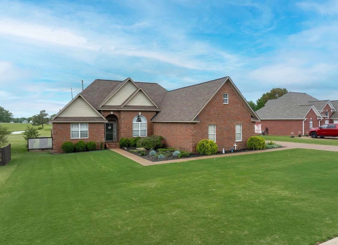 112 Fairway Dr — photo