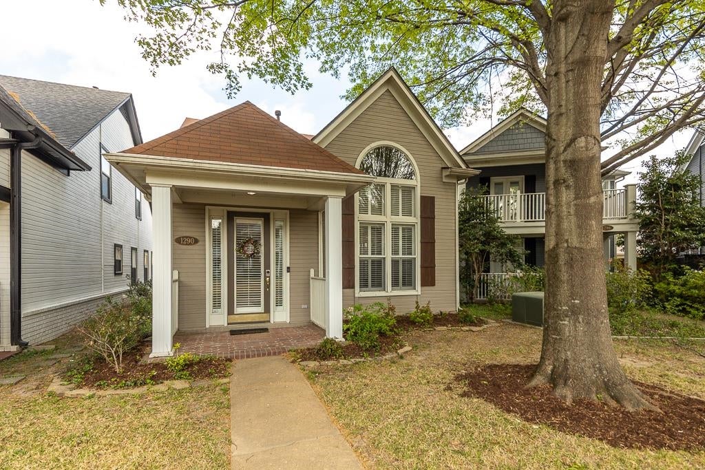 1290 Isle Pointe Dr — photo