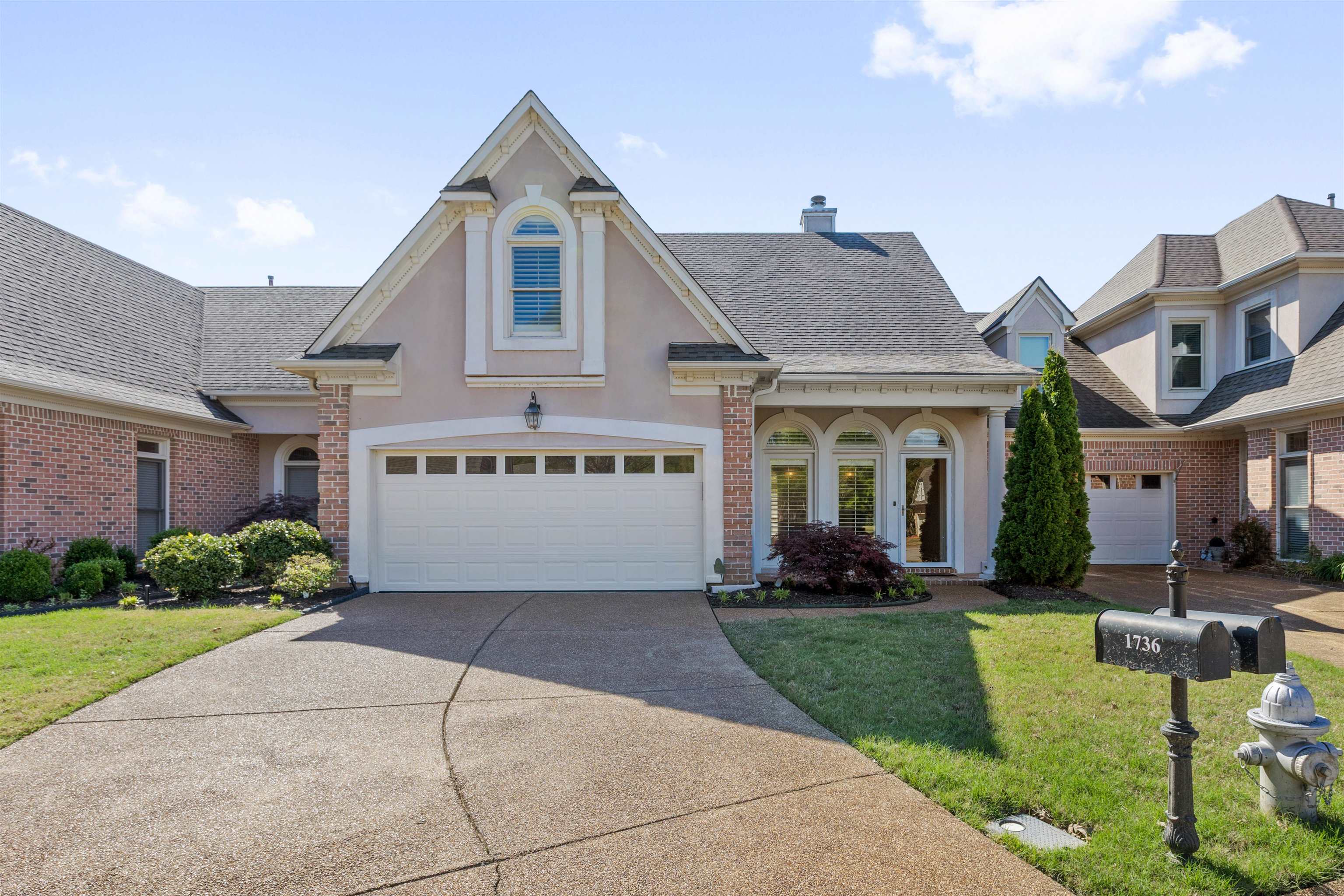 1732 Constable Ct — photo