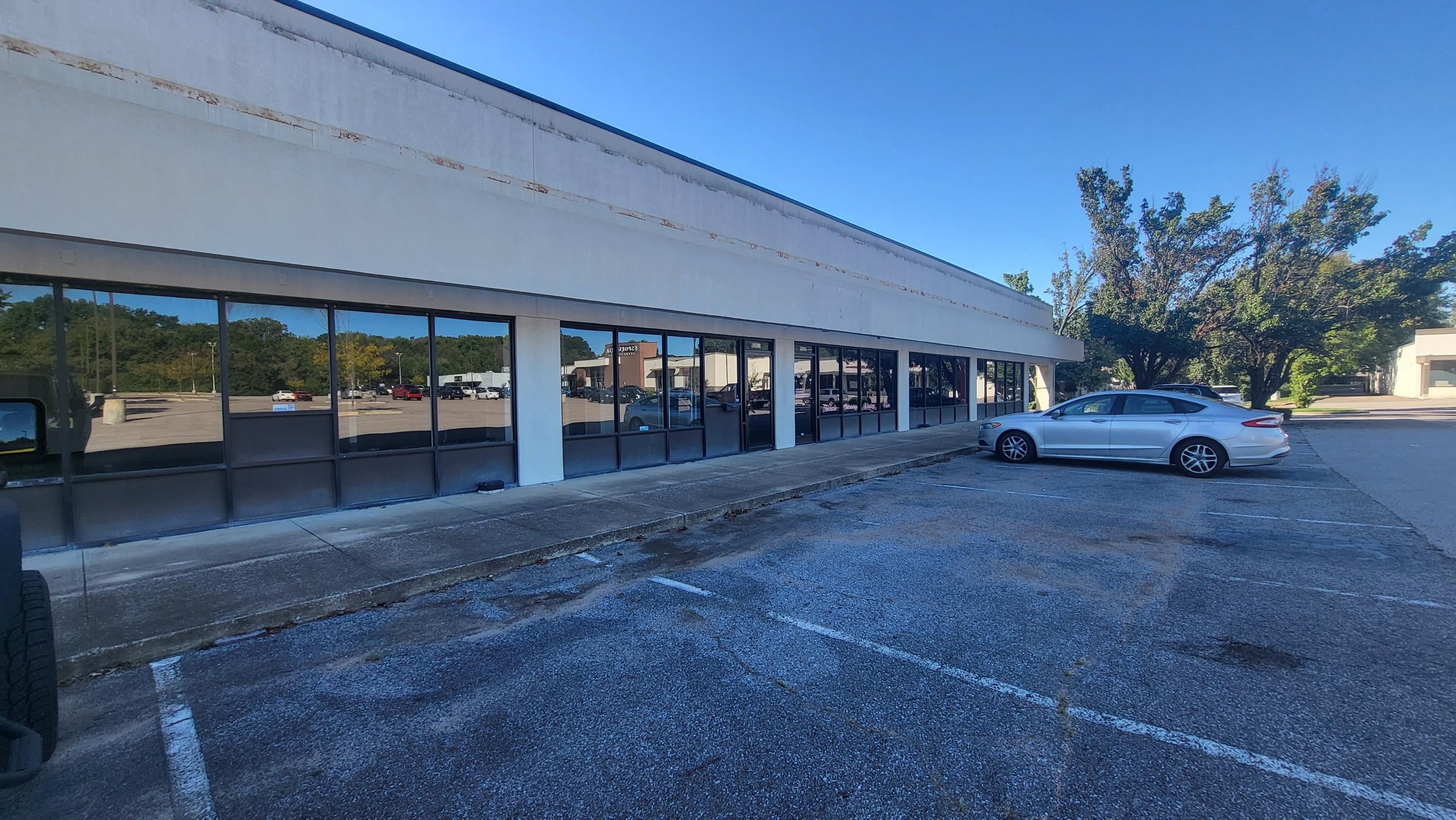 6001 Bartlett Center Dr — photo
