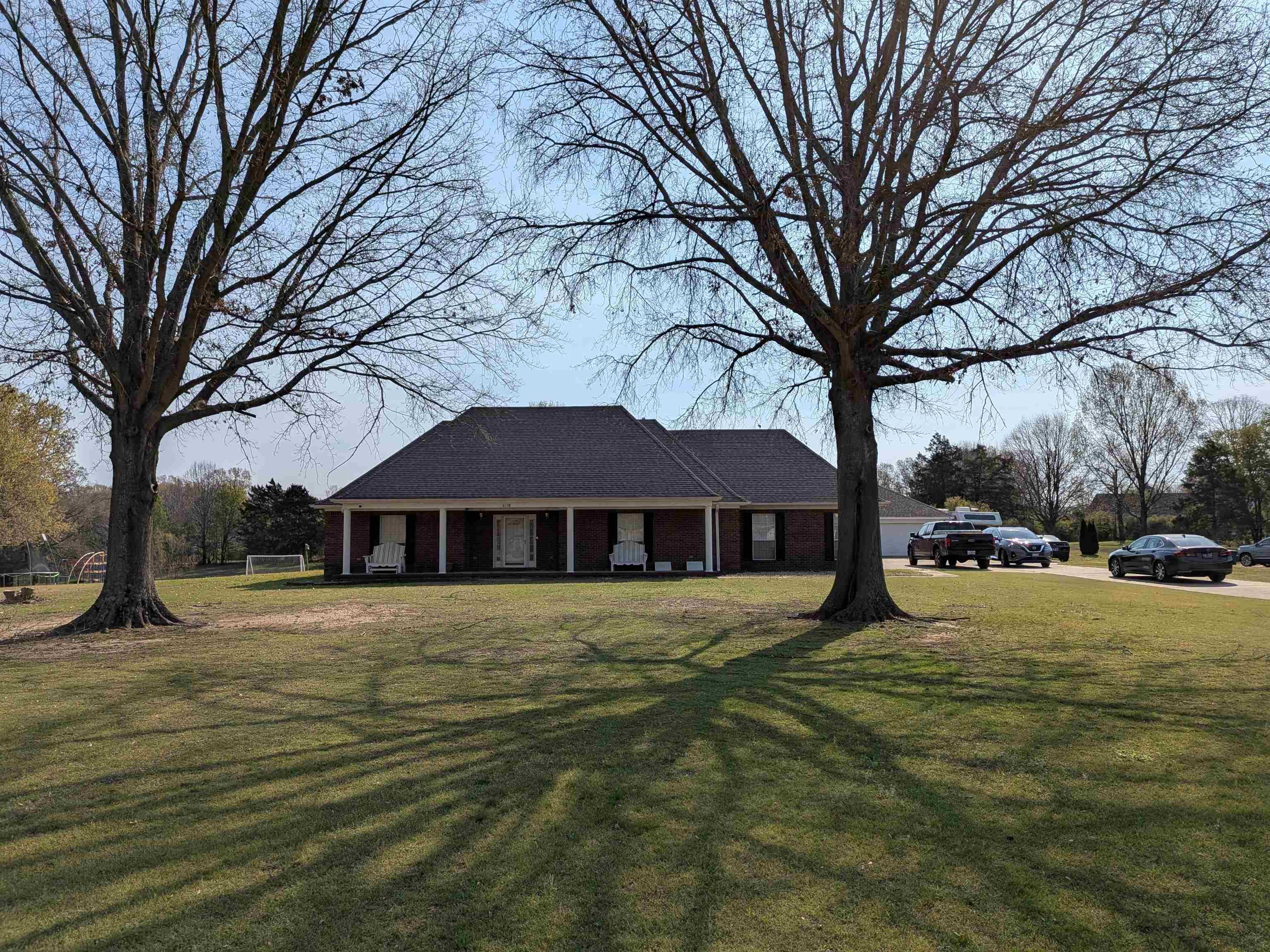 6110 Nellwood Dr — photo