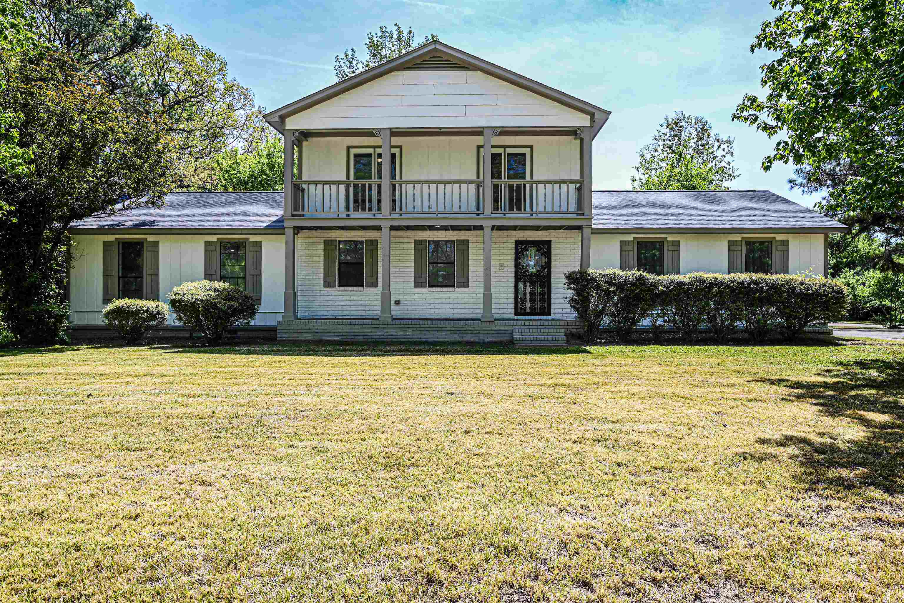 6126 Woodstock Hills Dr — photo