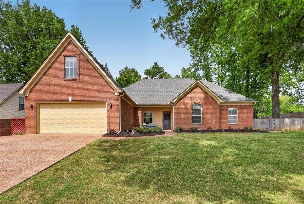 6220 Daybreak Dr — photo