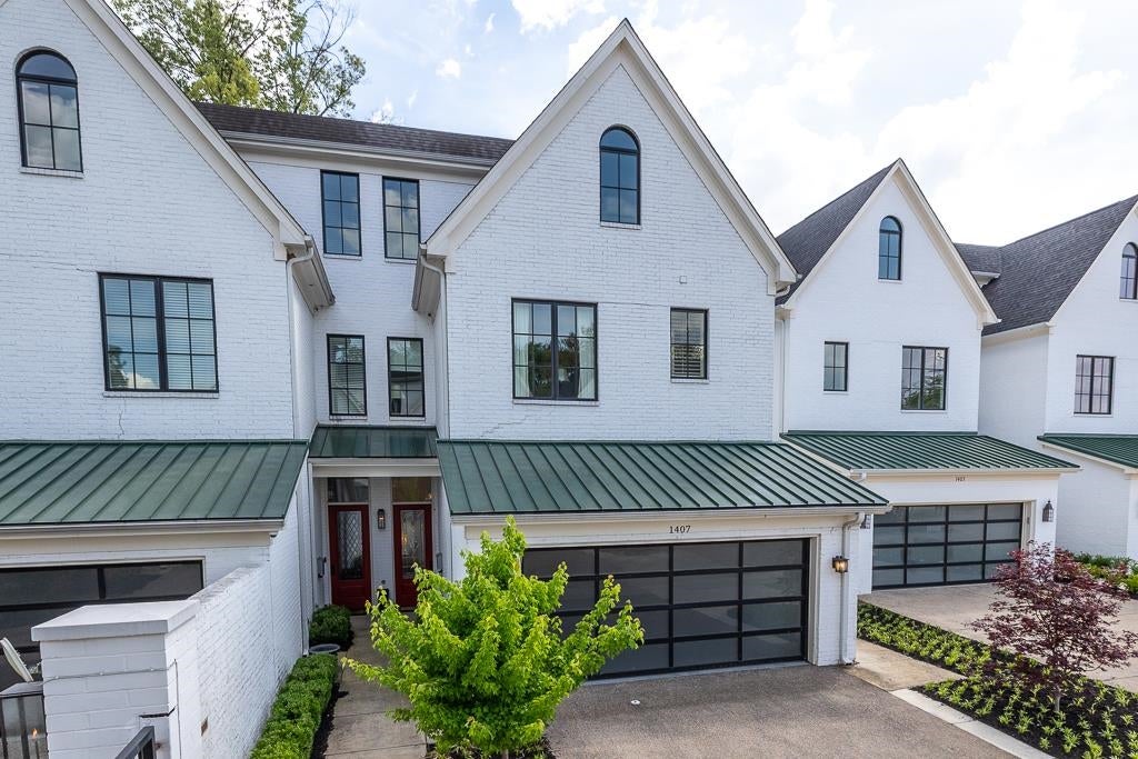 1407 Club Gardens Pl — photo