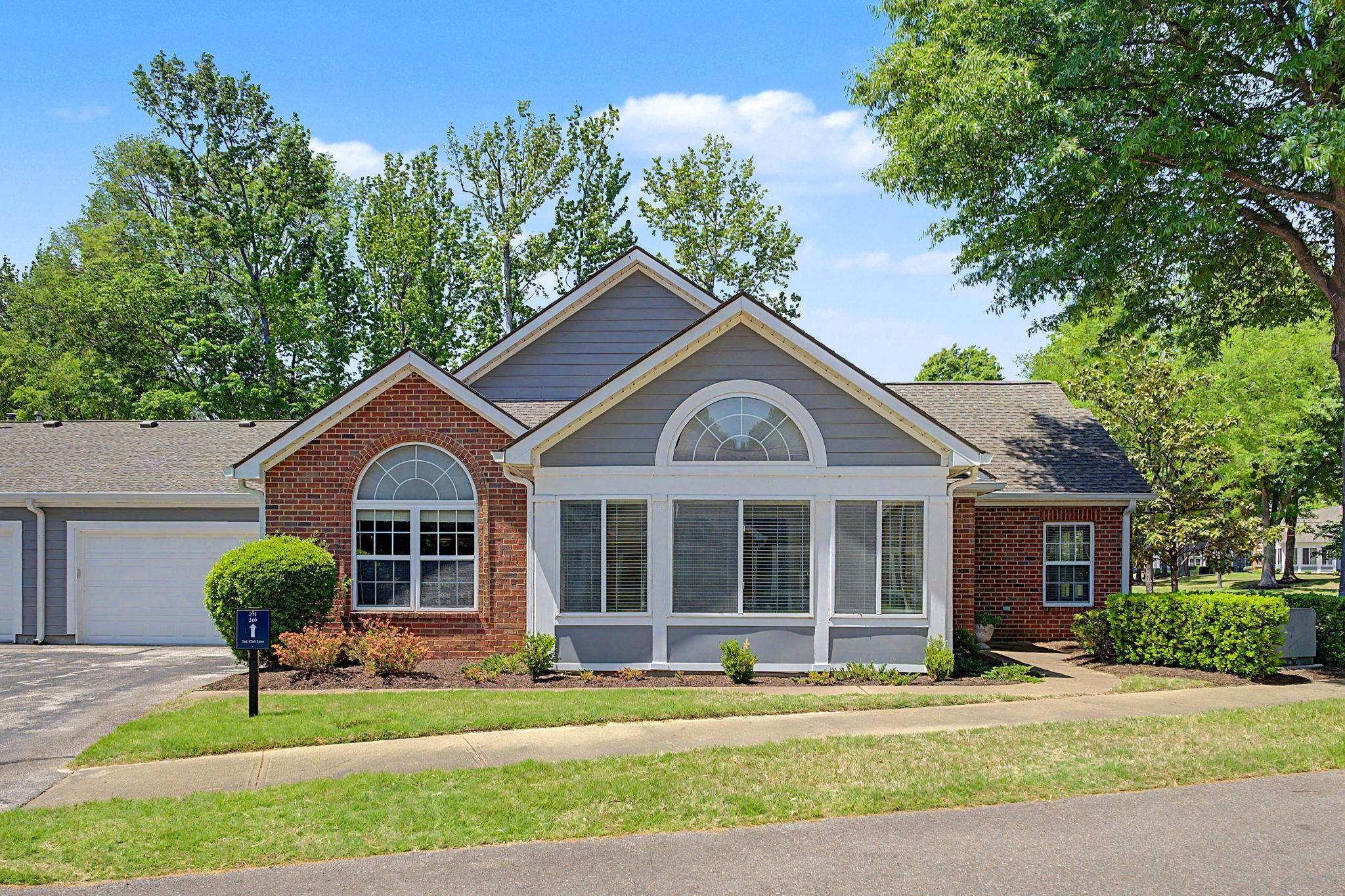 269 Oak Club Ln 10 — photo