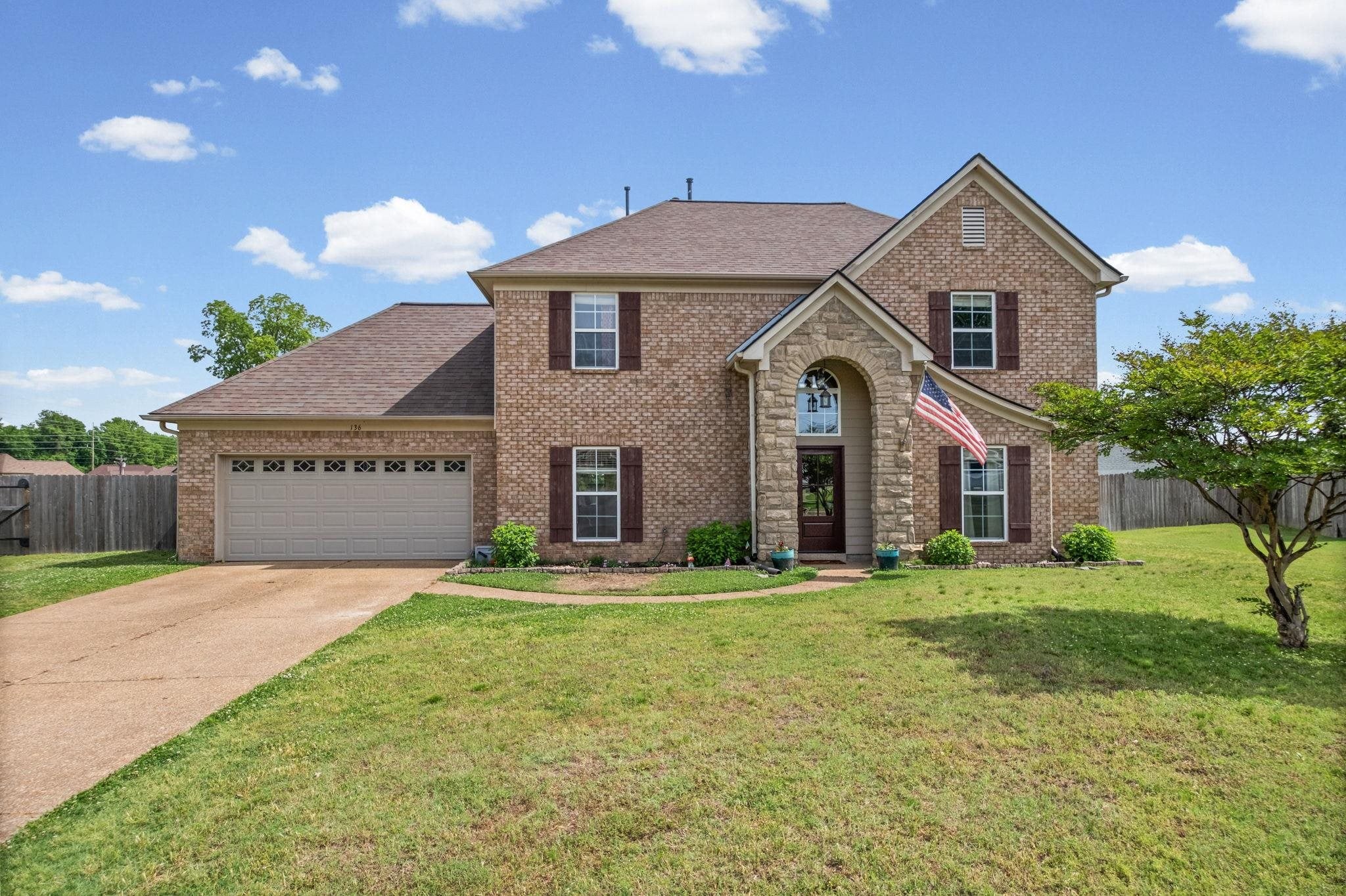 136 Tealwood CV — photo