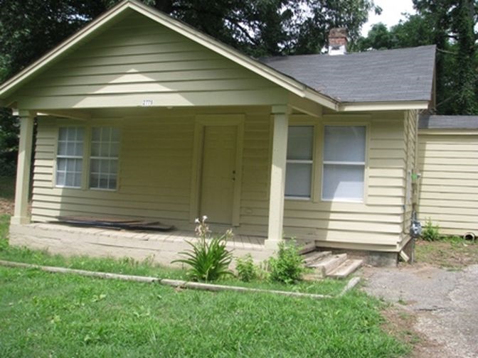 2775 Windsor Pky — photo
