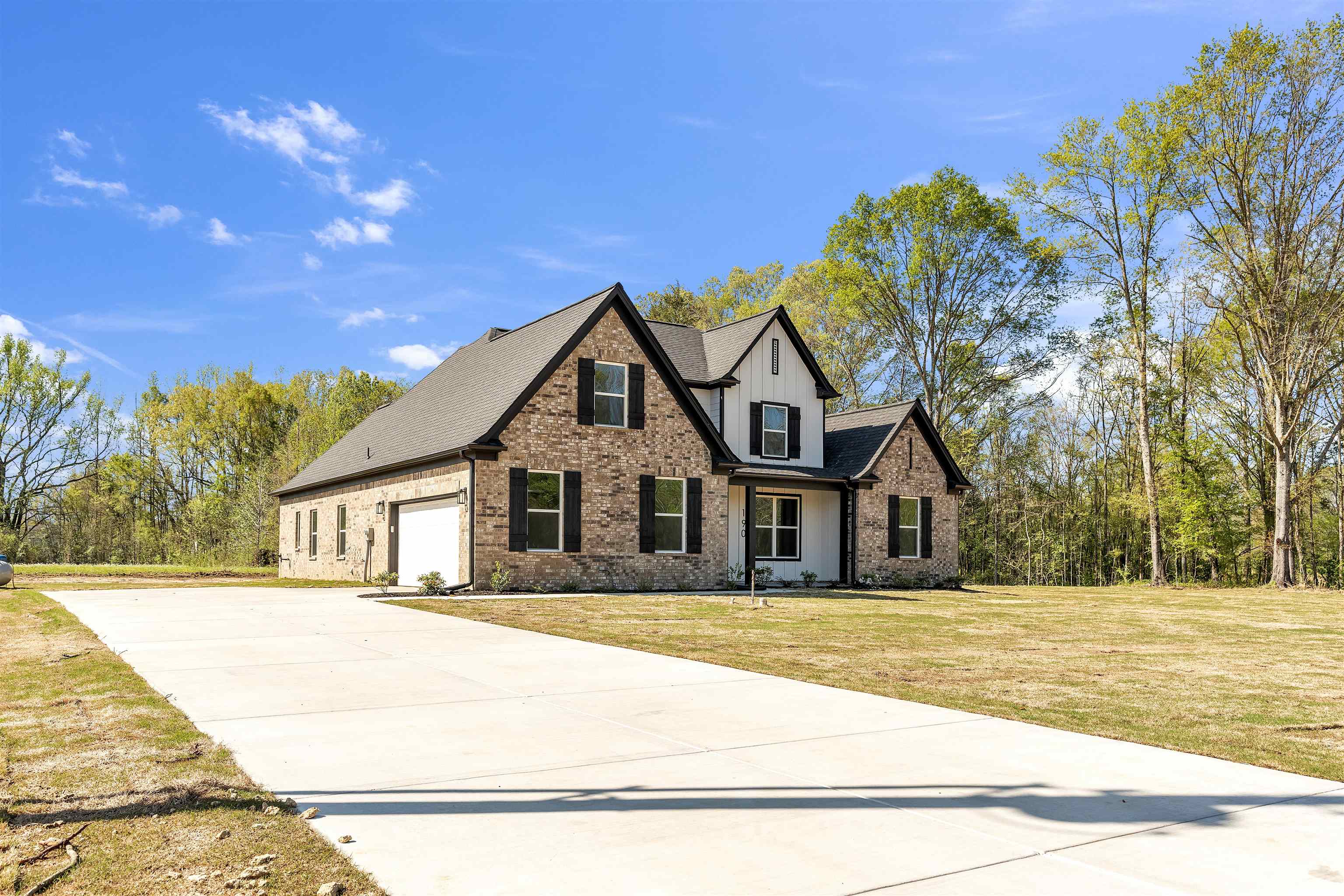 347 Centerline Roper Loop, Byhalia, MS 38611 — photo 2