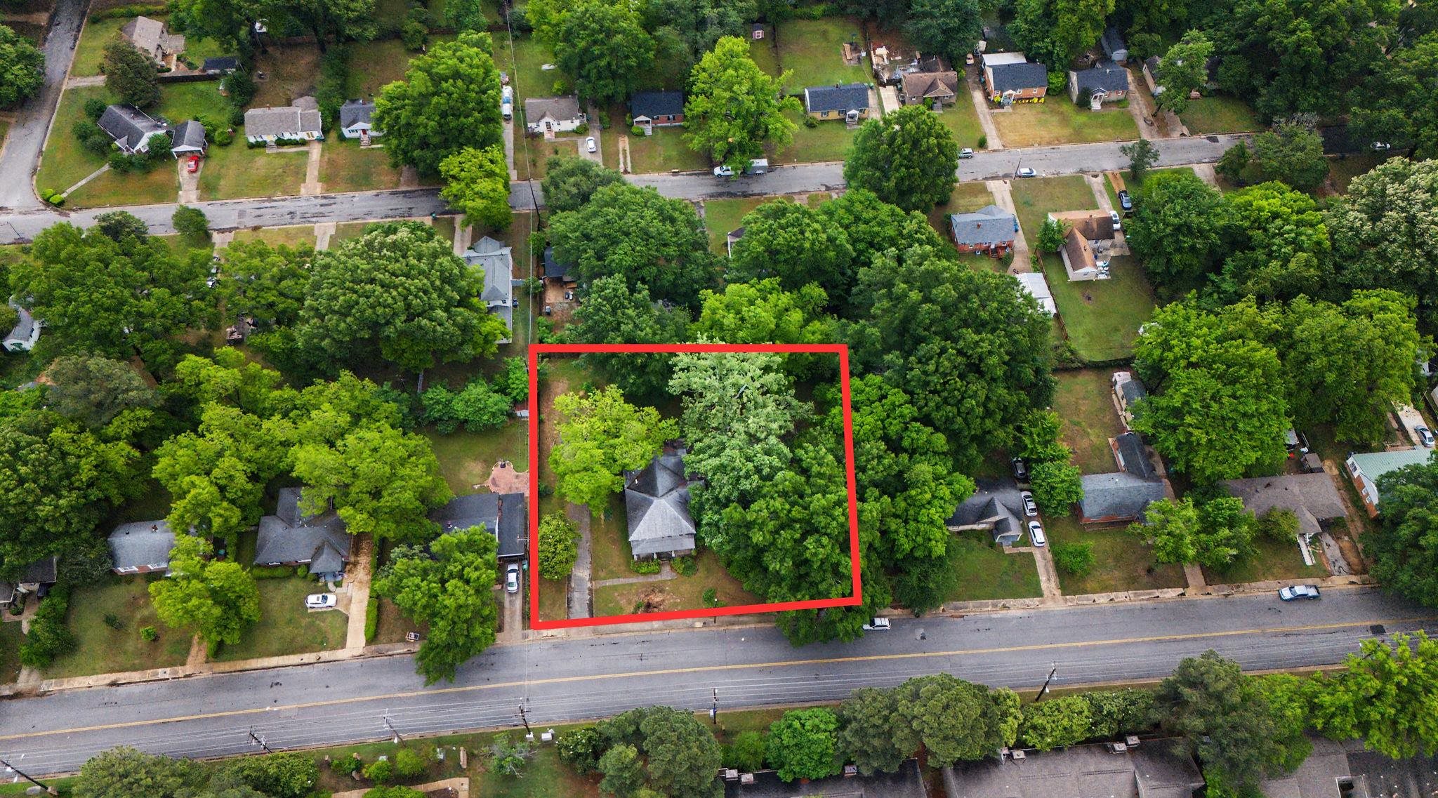 790 Colonial Rd — photo