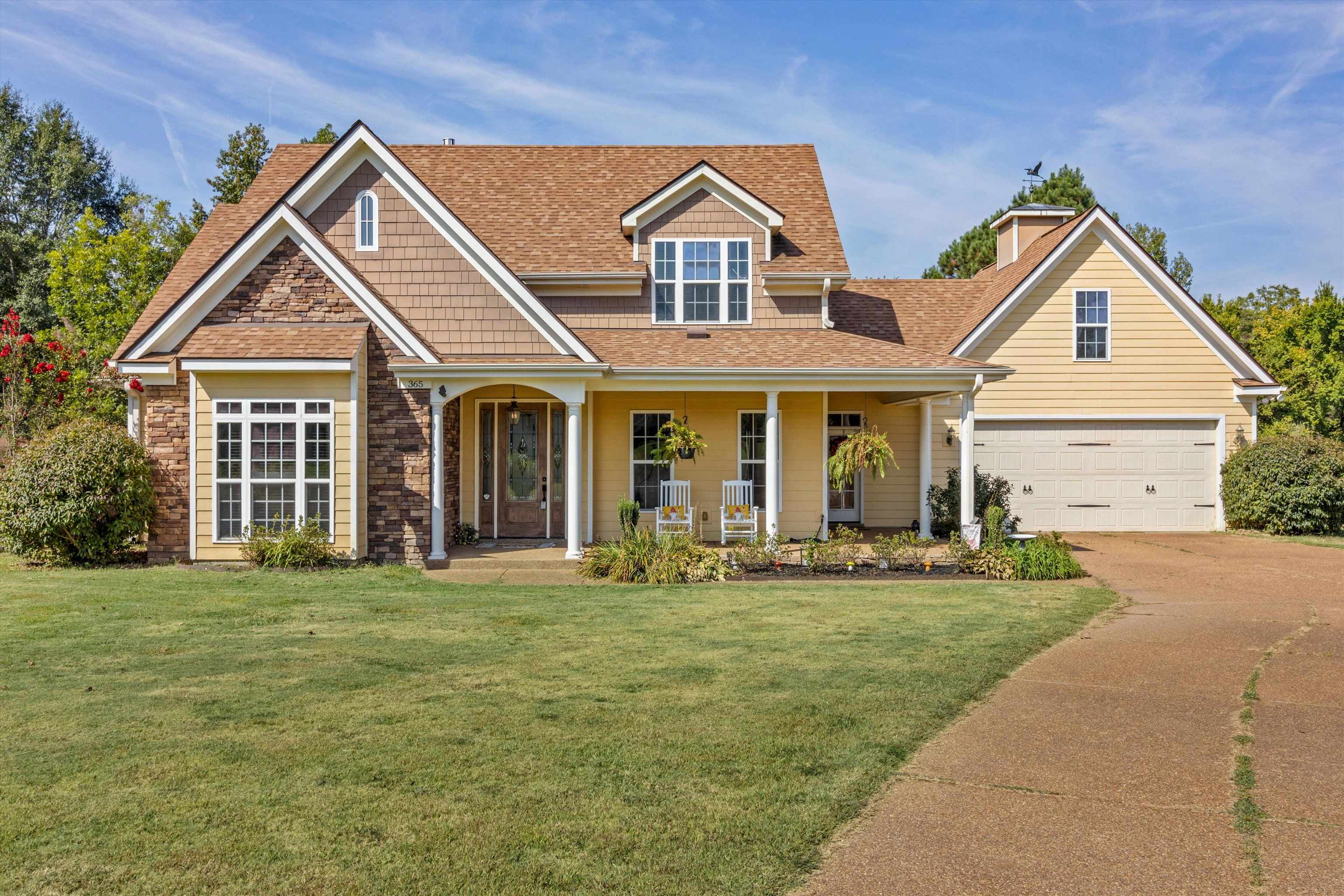 365 Crooked Creek Dr — photo