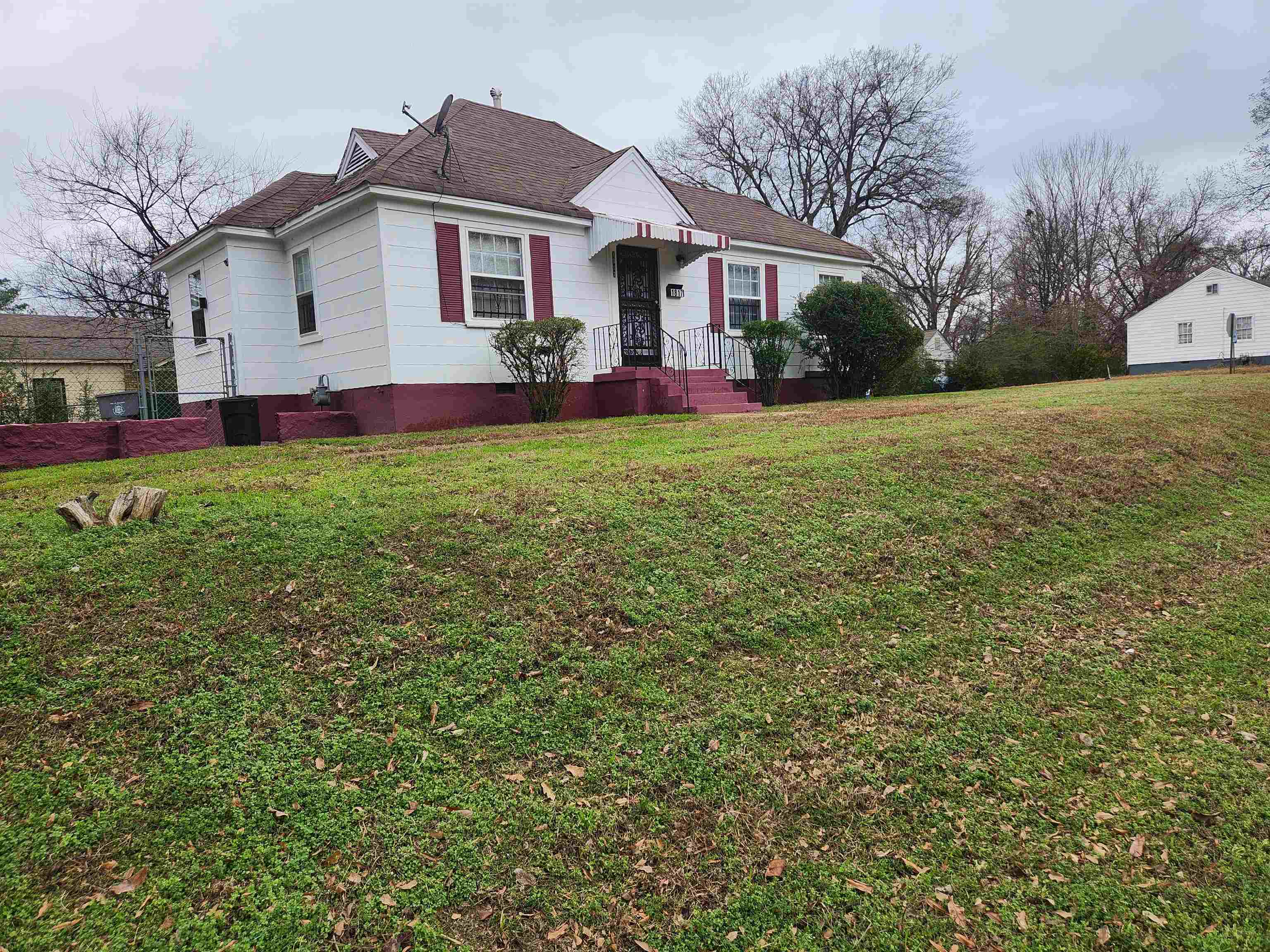 1817 Wellington Ave — photo