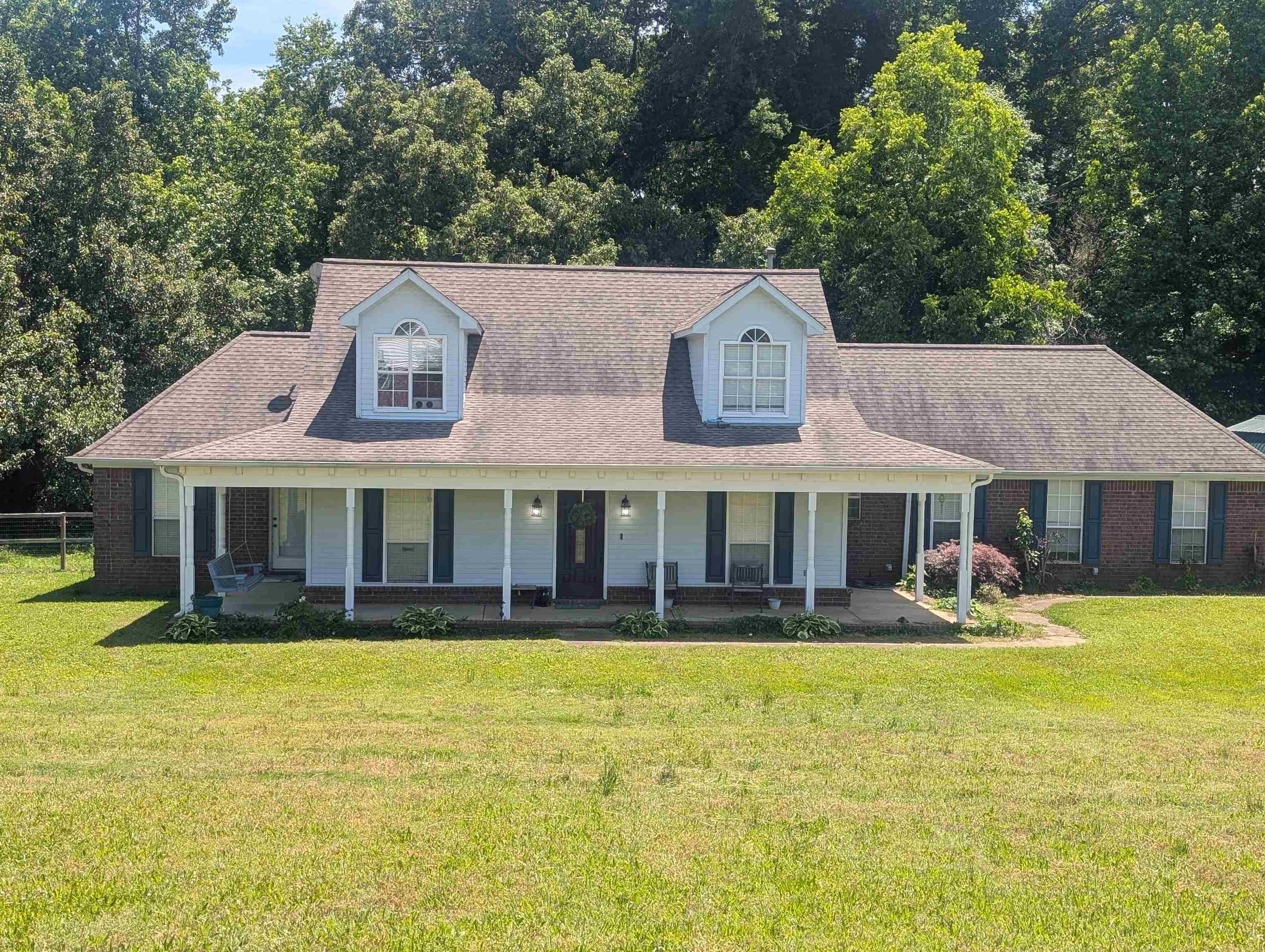 25 Leggett CV — photo